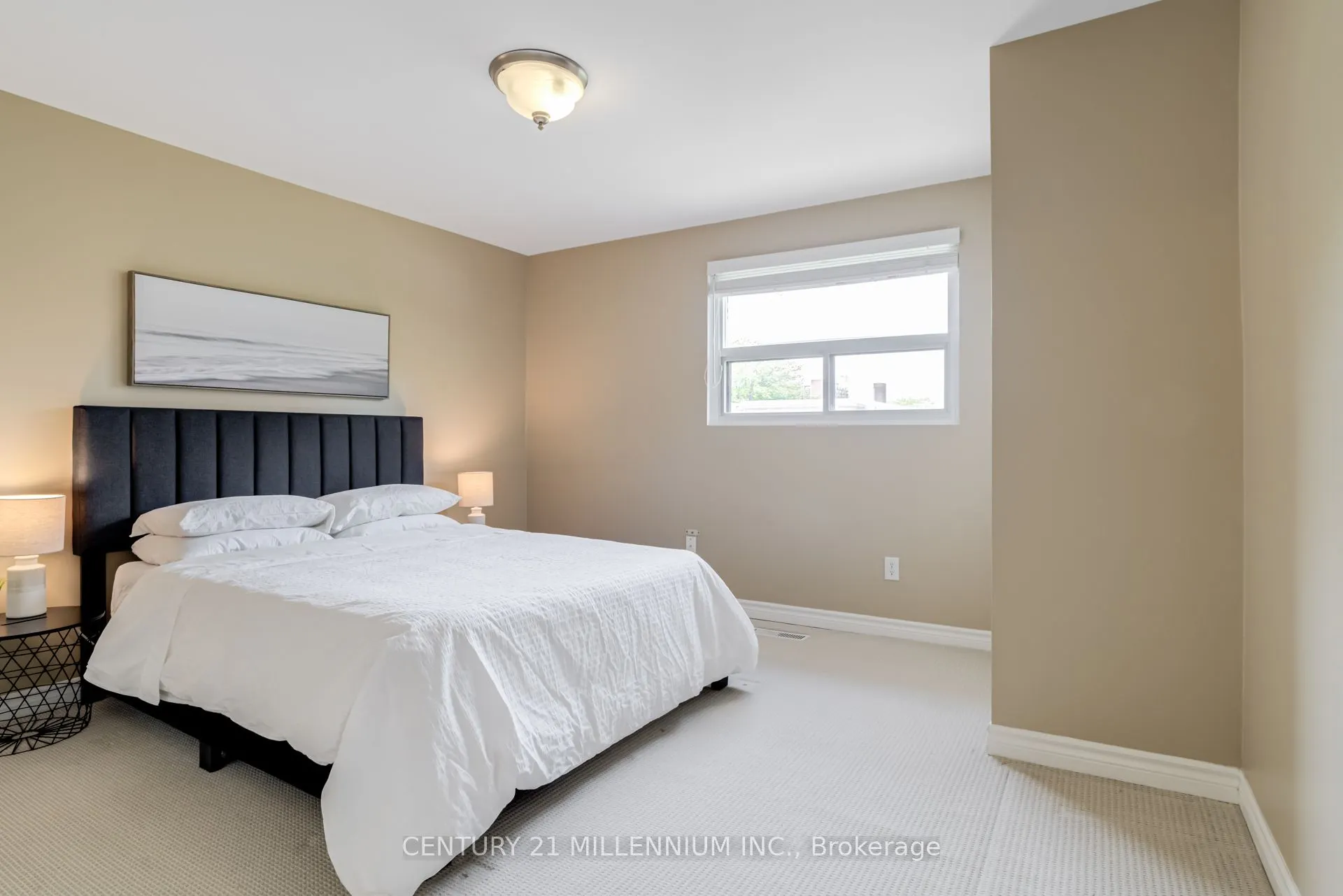 568 Dufferin Street