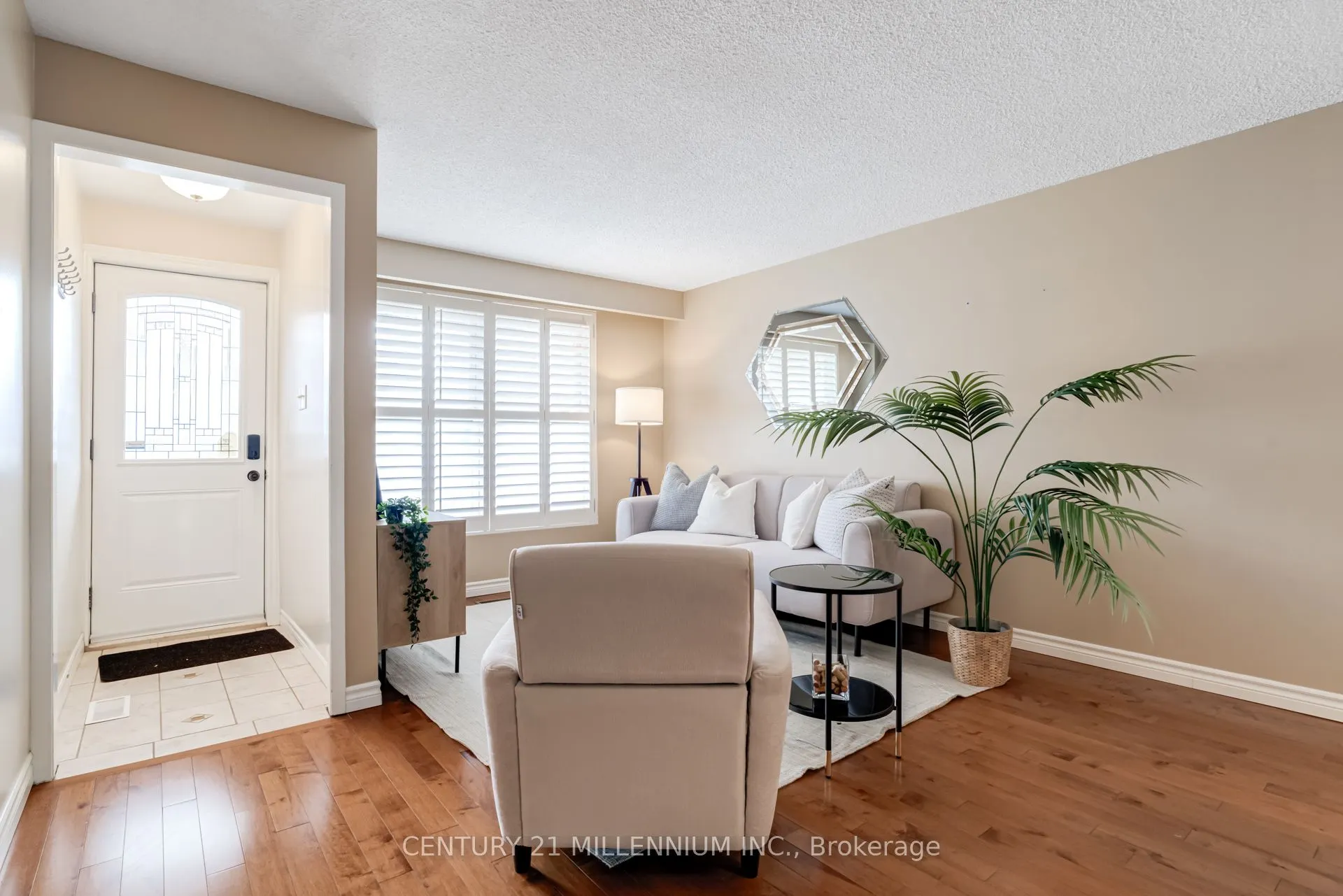 568 Dufferin Street