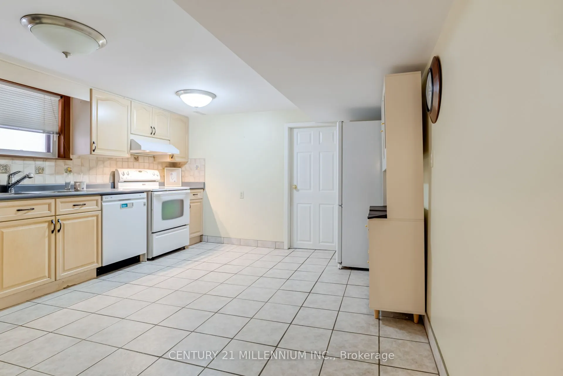 568 Dufferin Street