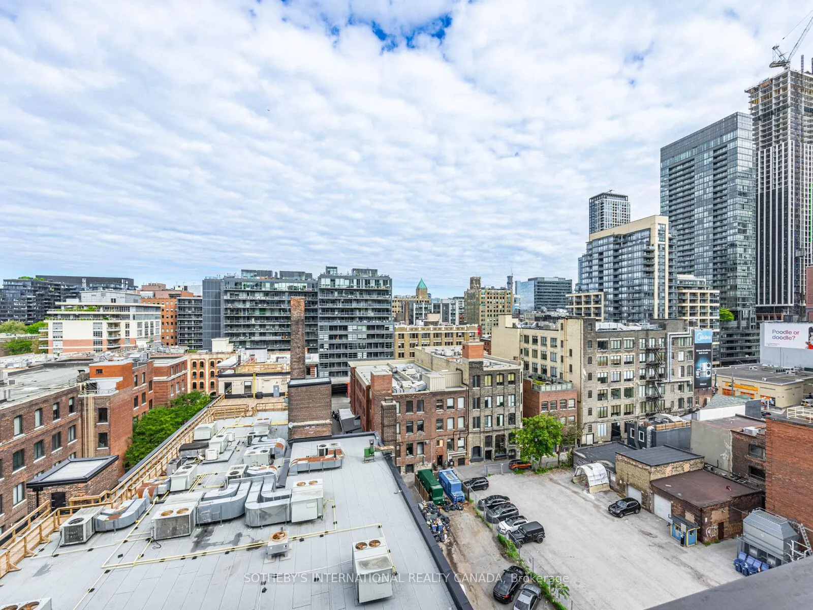 400 Wellington Street W, #1001