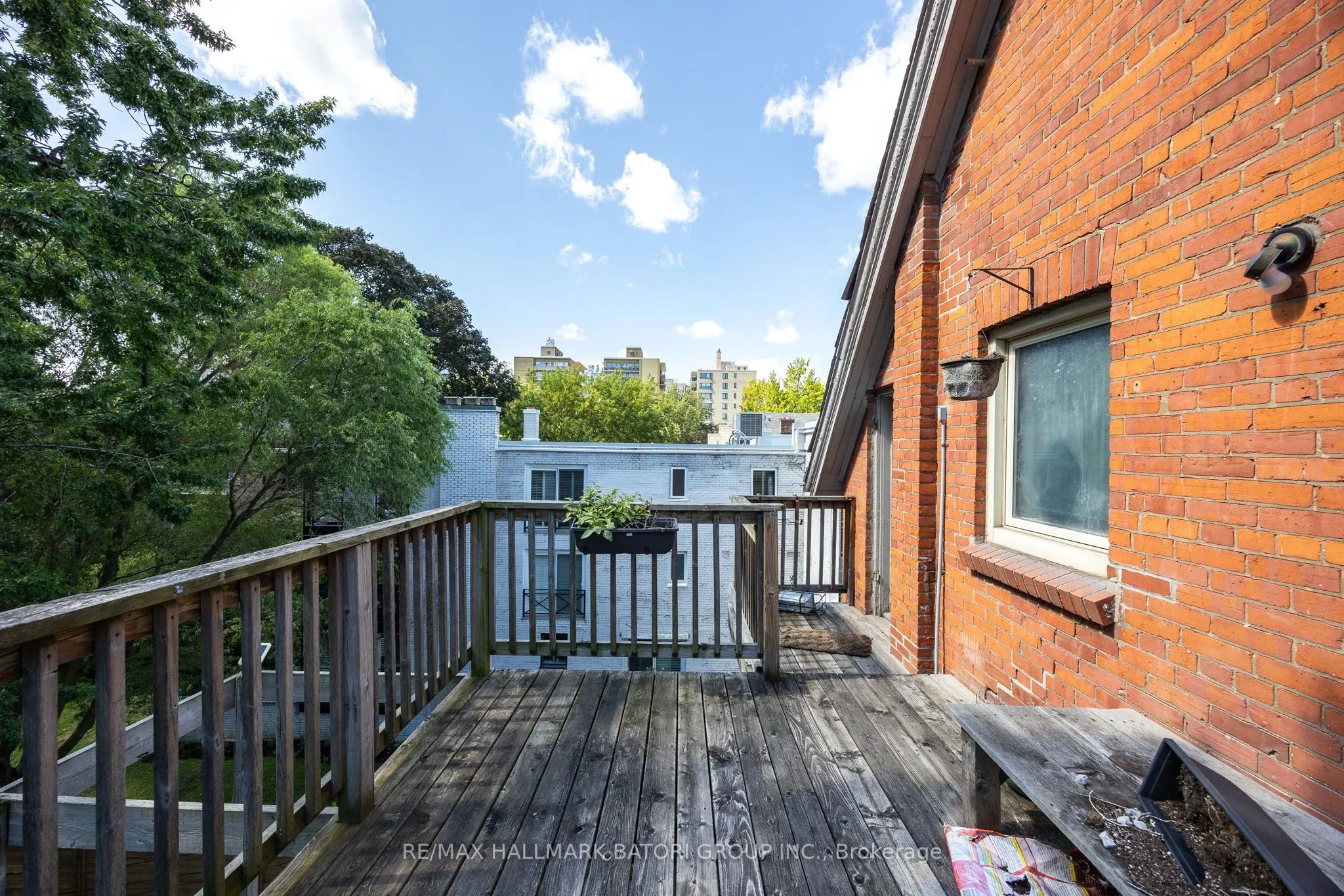 103 Heath Street W
