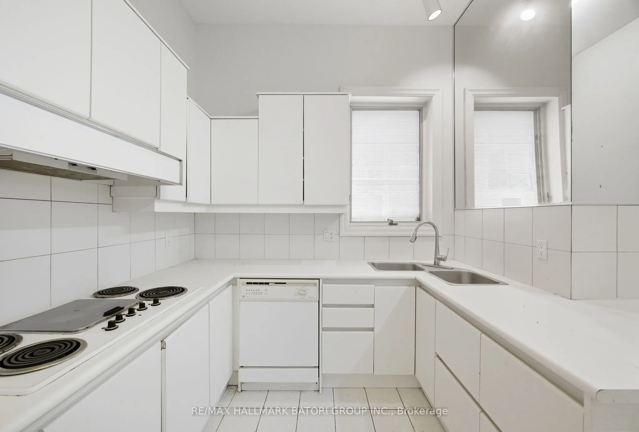 103 Heath Street W