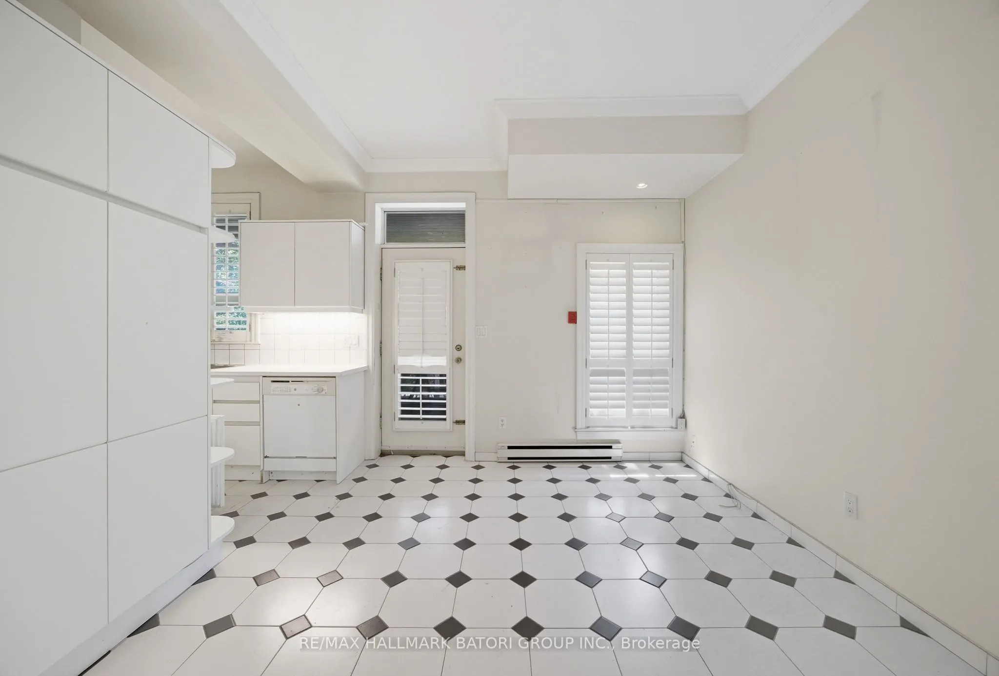 103 Heath Street W