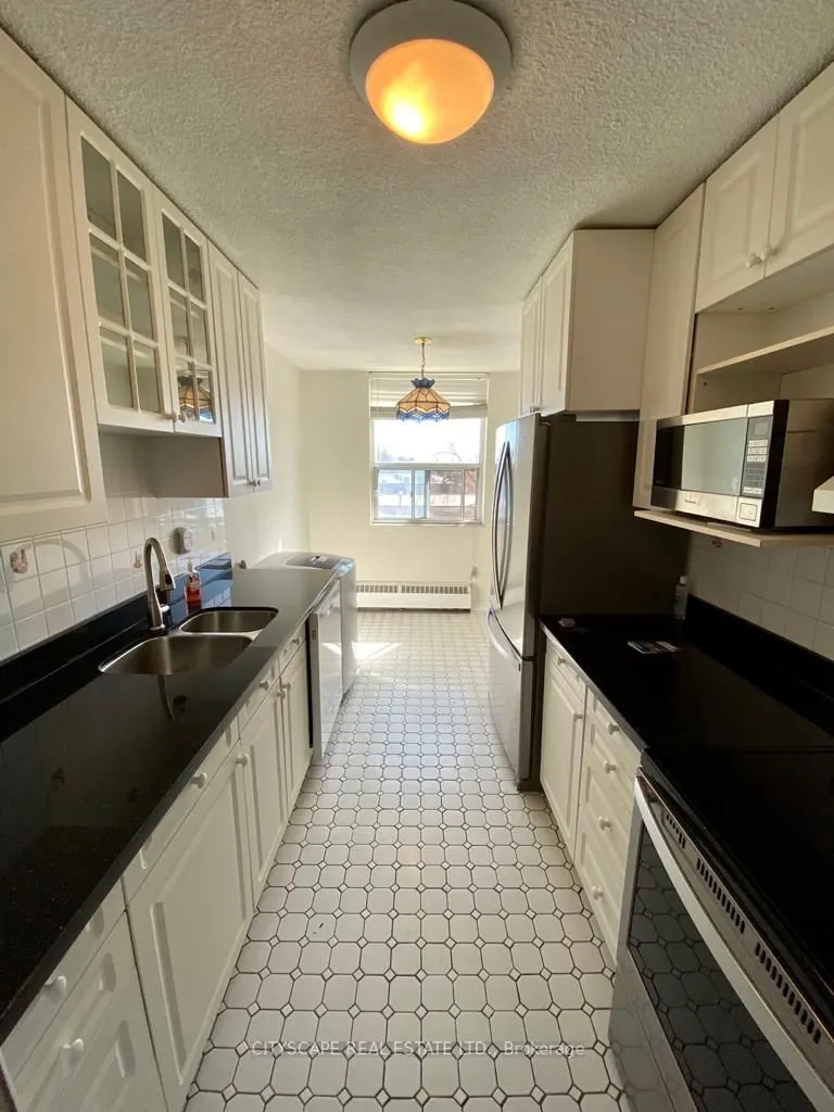 175 Hilda Avenue, #402
