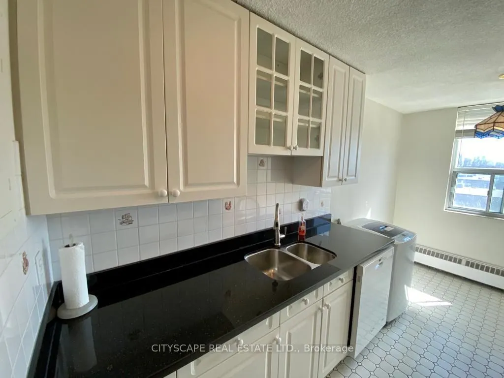175 Hilda Avenue, #402