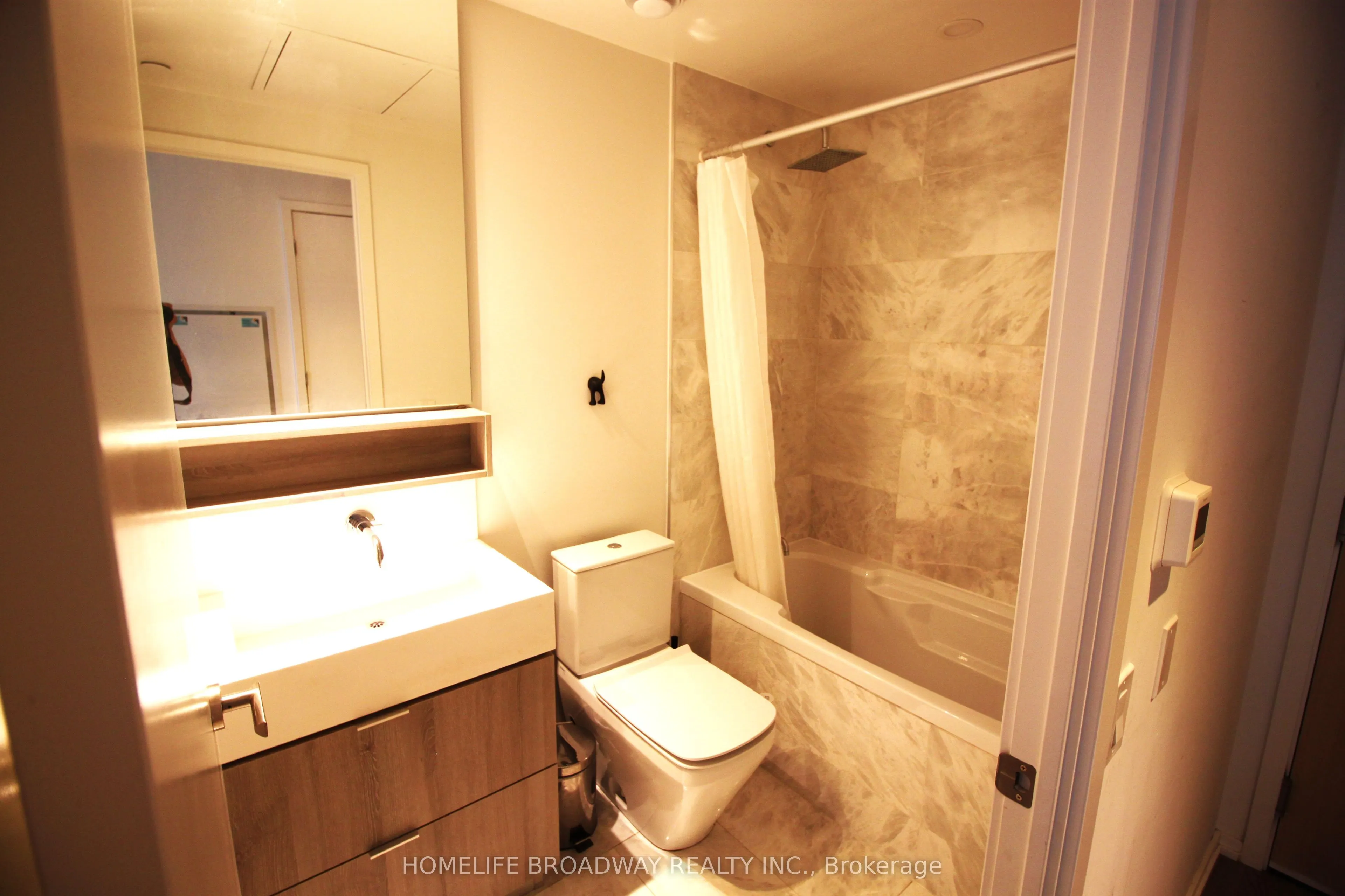 5 Soudan Avenue, #2210