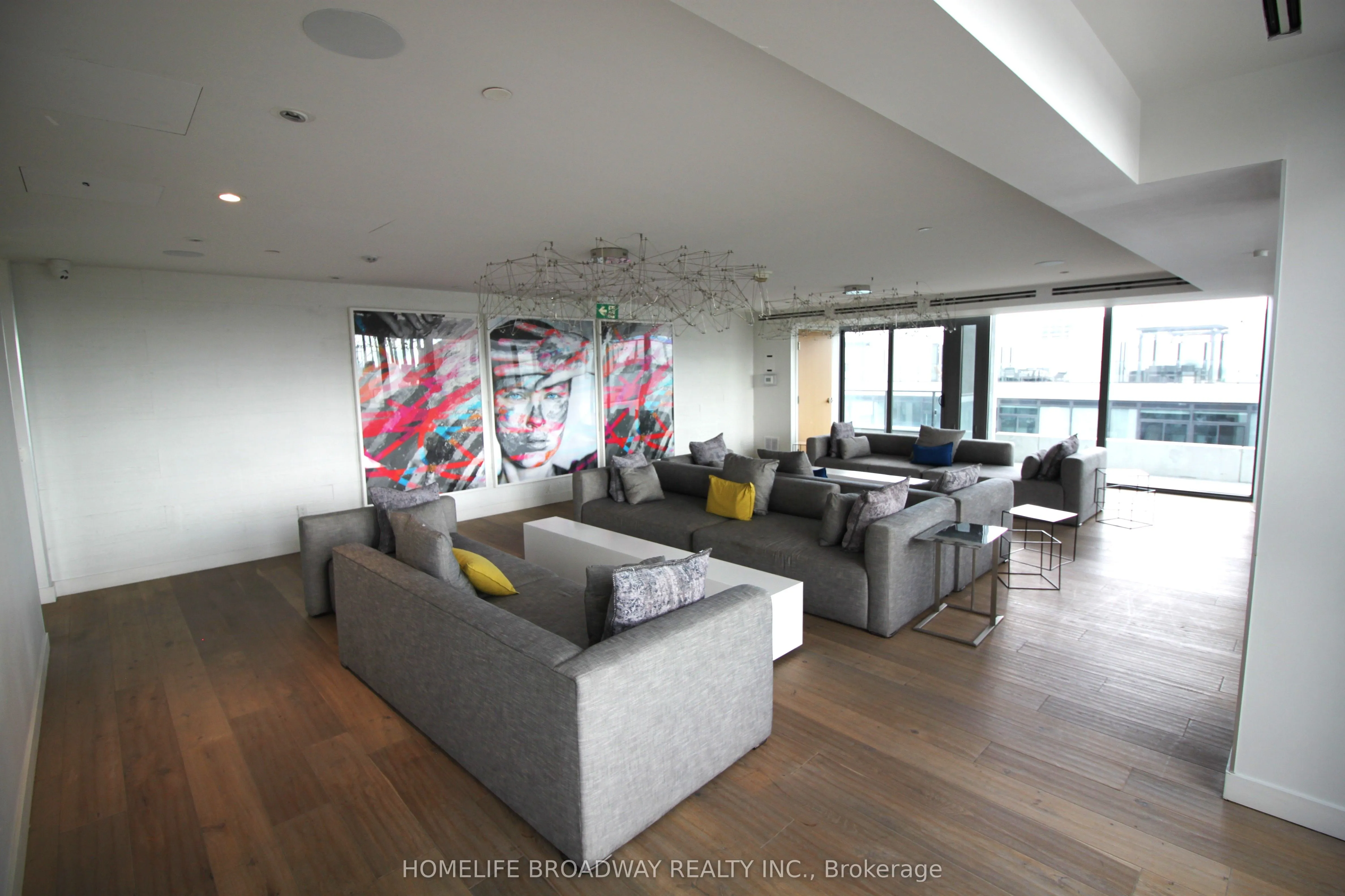 5 Soudan Avenue, #2210