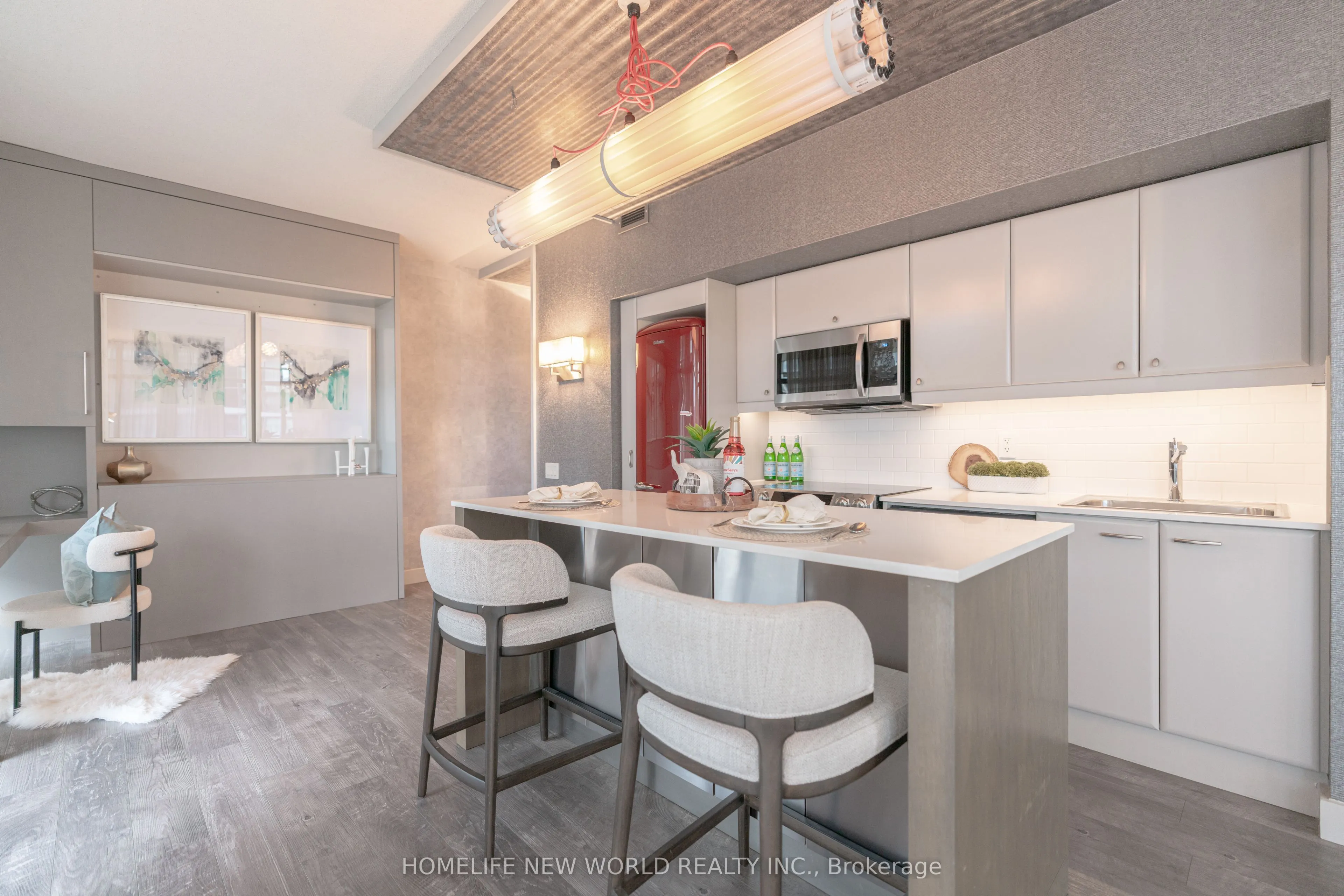 33 Charles Street E, #703