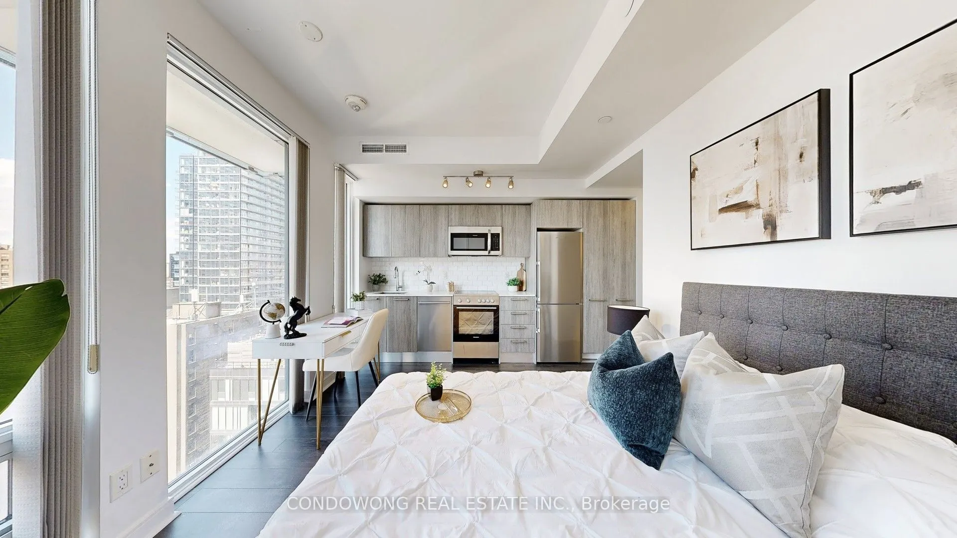 28 Wellesley Street E, #2610