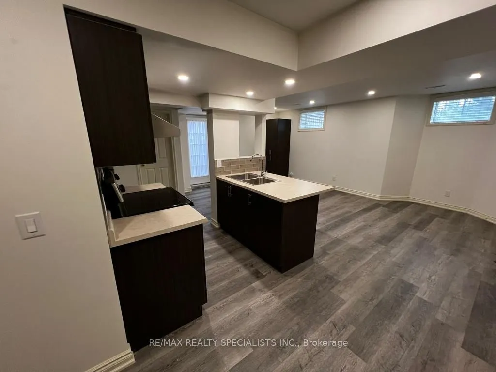 3 Laredo Court, #BSMT