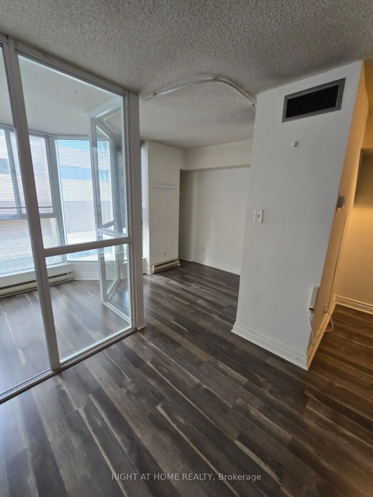 55 Centre Avenue, #704