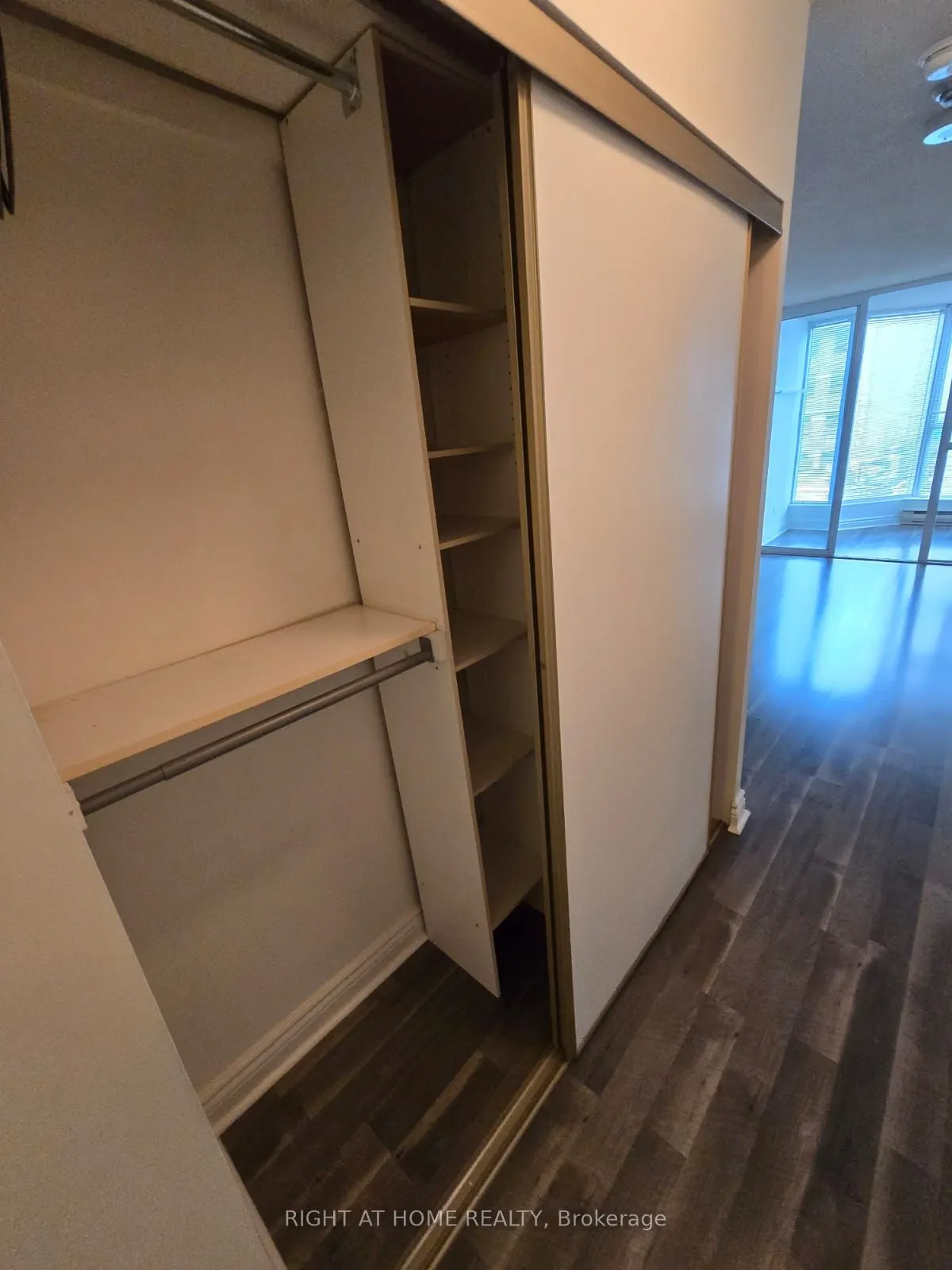 55 Centre Avenue, #704