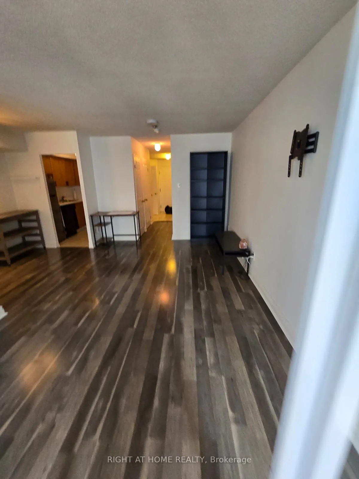 55 Centre Avenue, #704