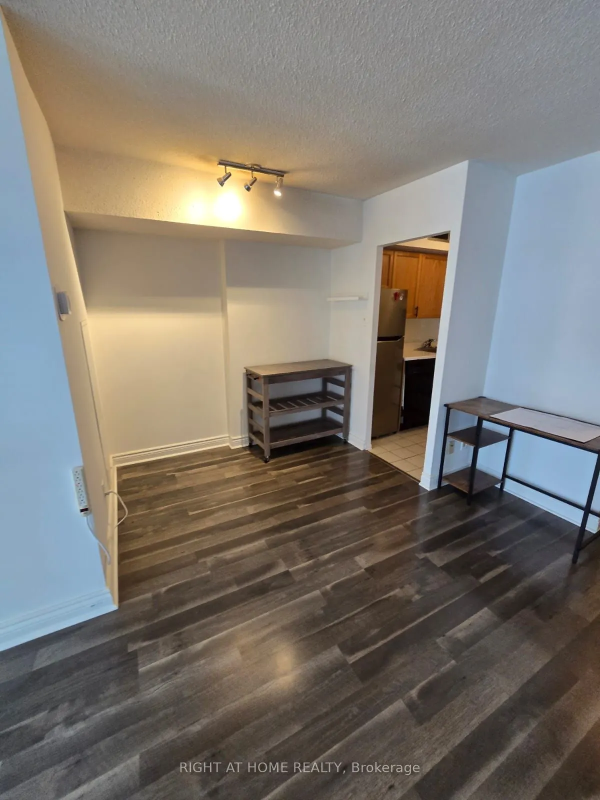 55 Centre Avenue, #704