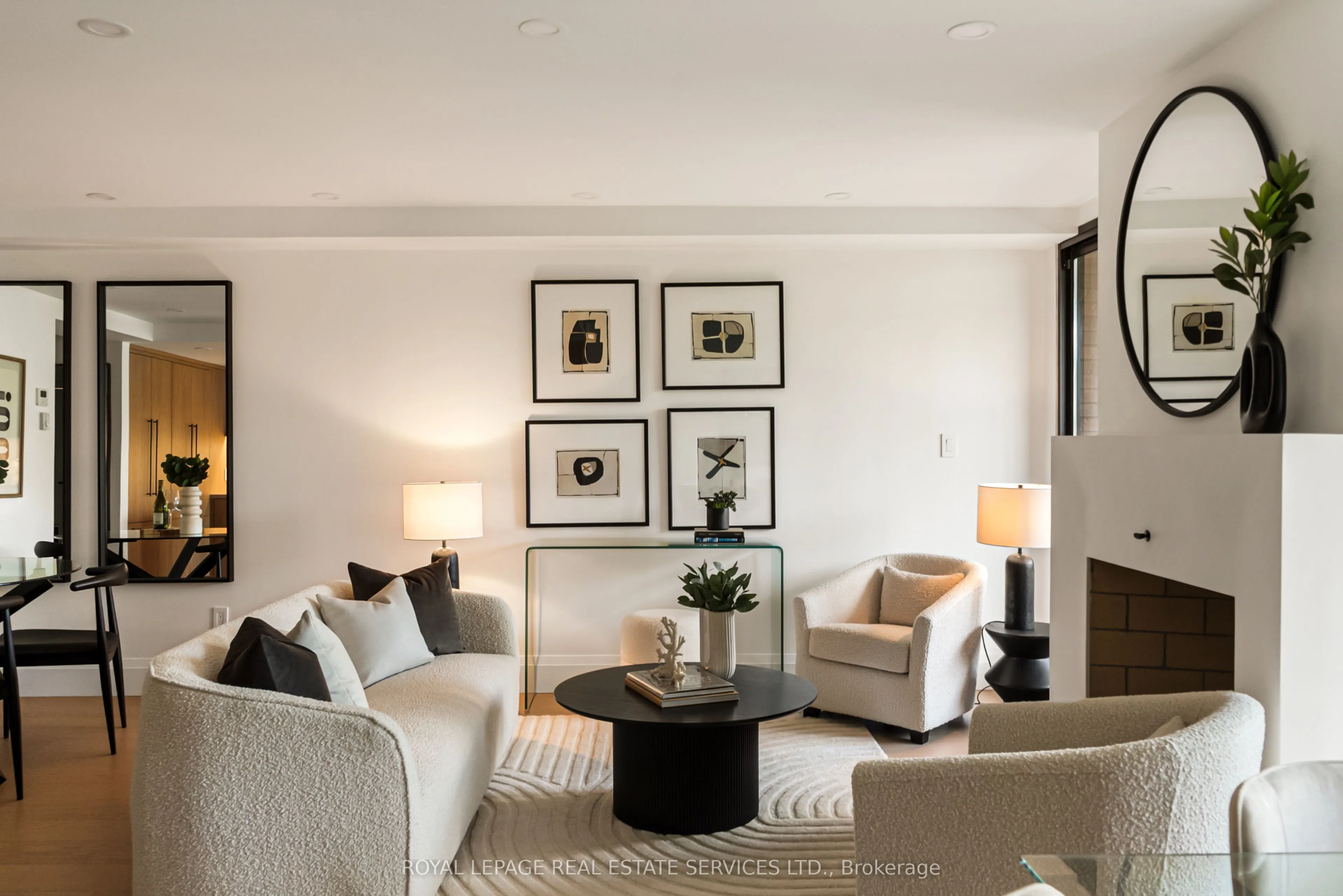 349 St.Clair Avenue W, #402