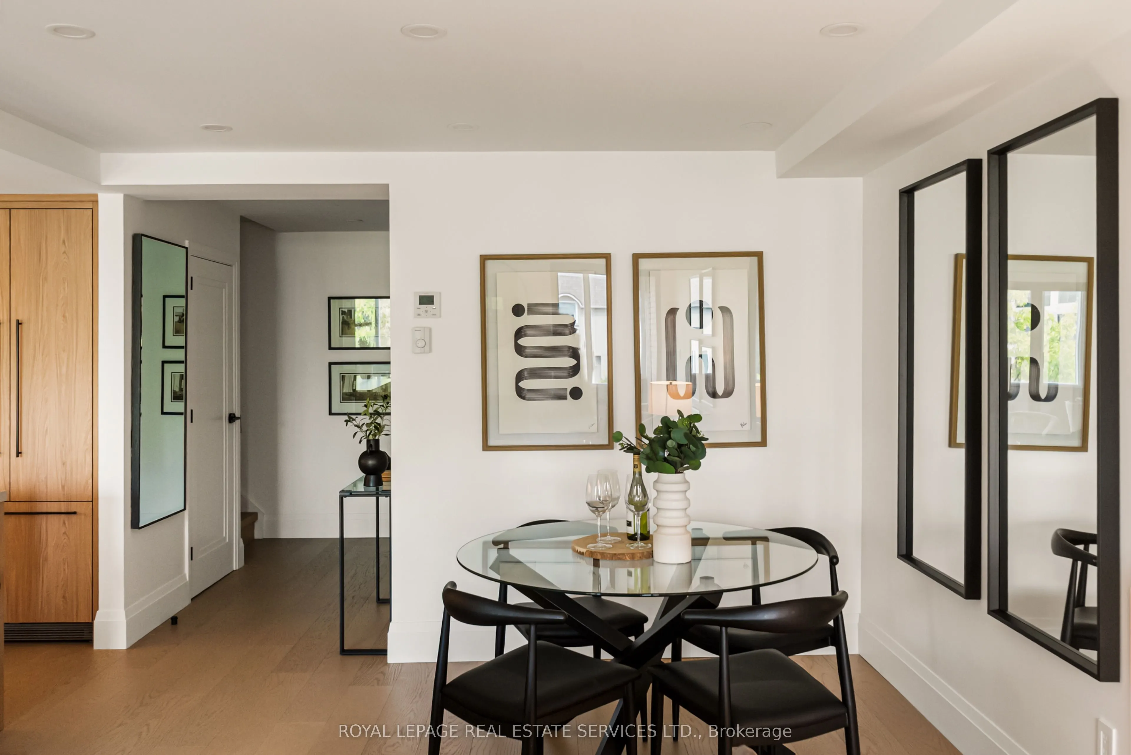 349 St.Clair Avenue W, #402