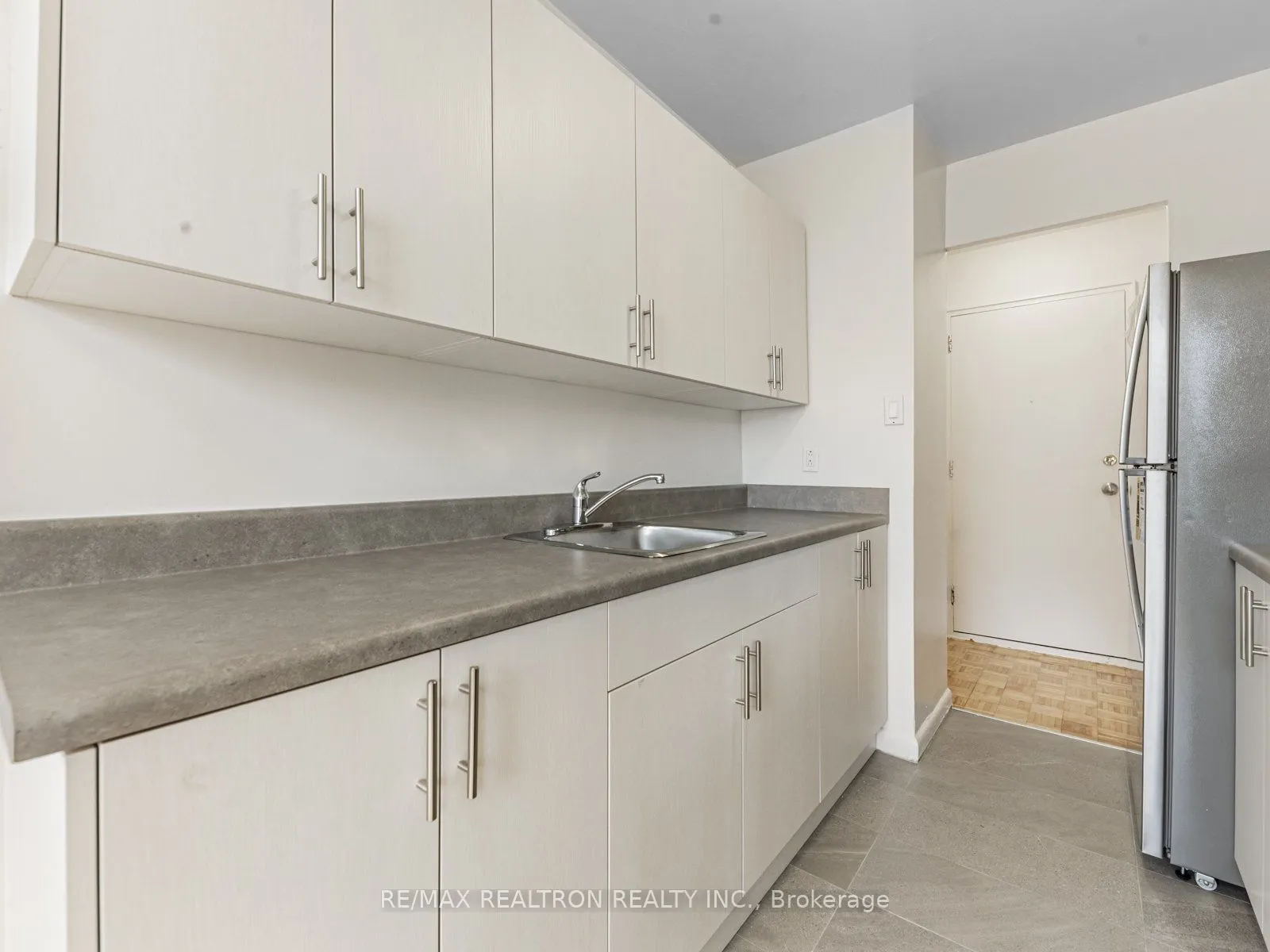 2895 Bathurst Street, #101