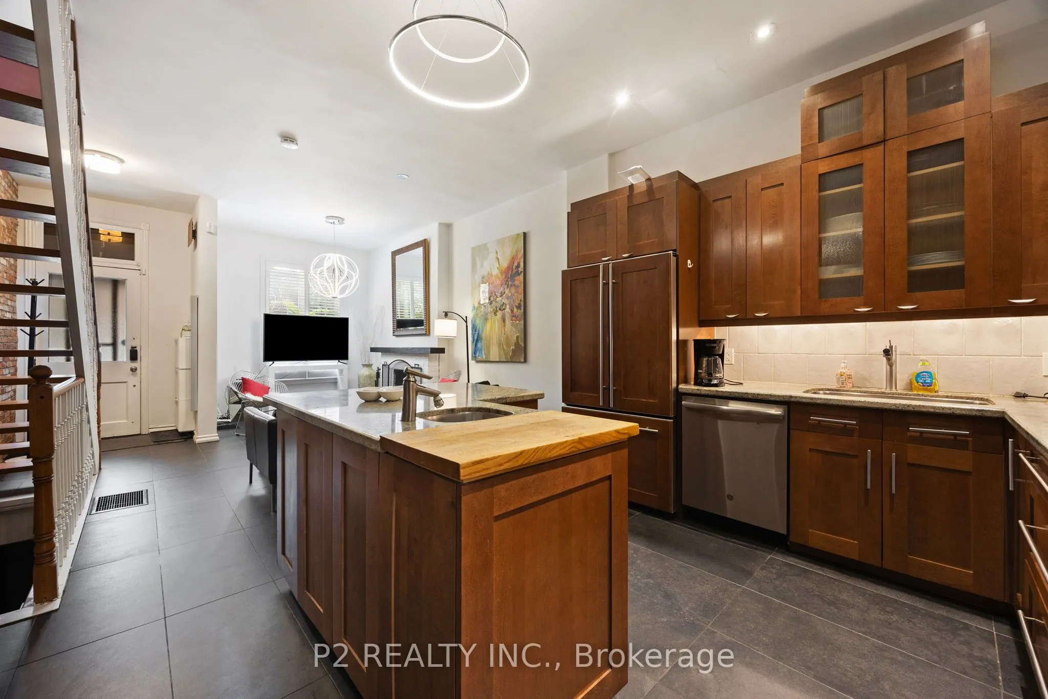 84 London Street, #206