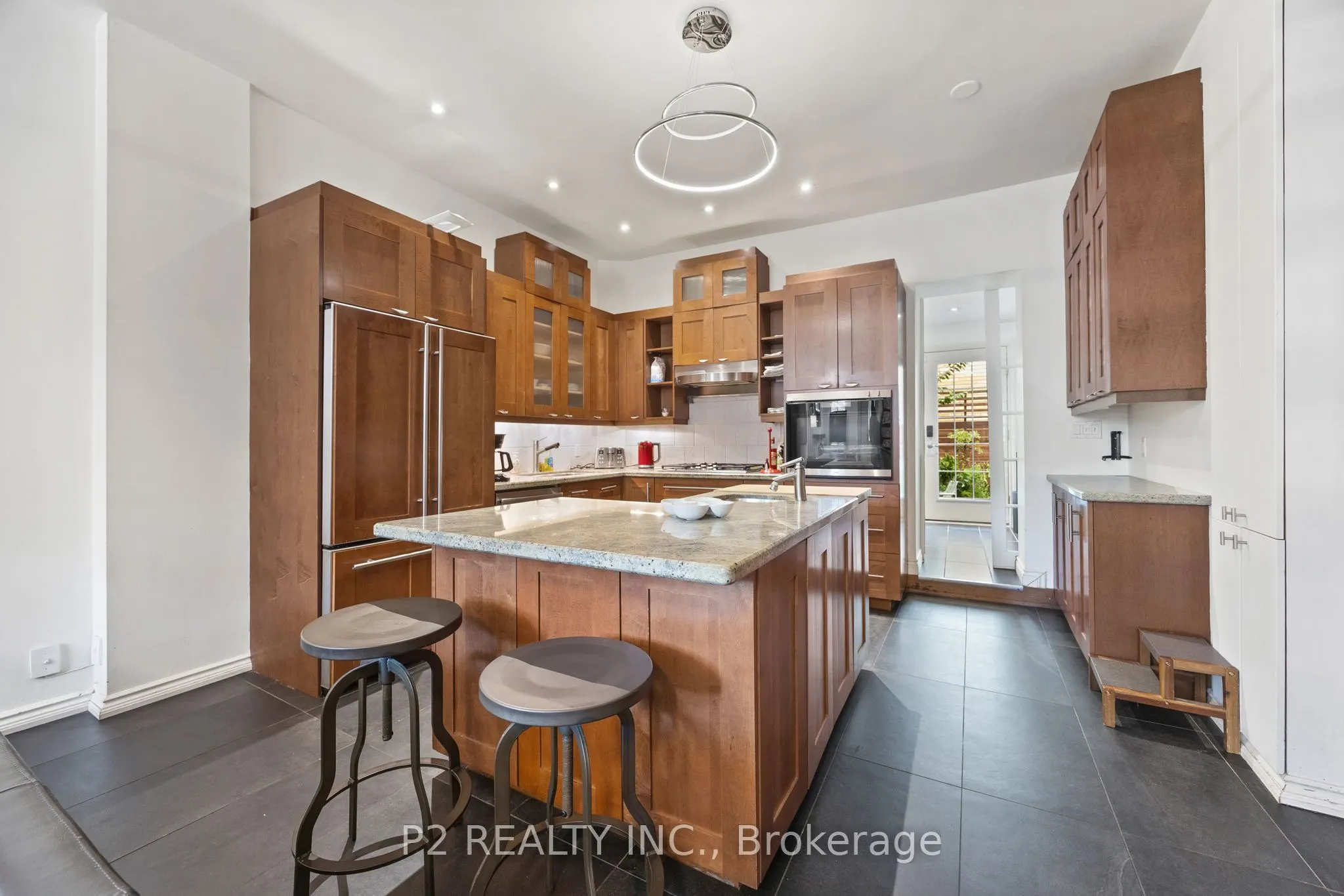 84 London Street, #206