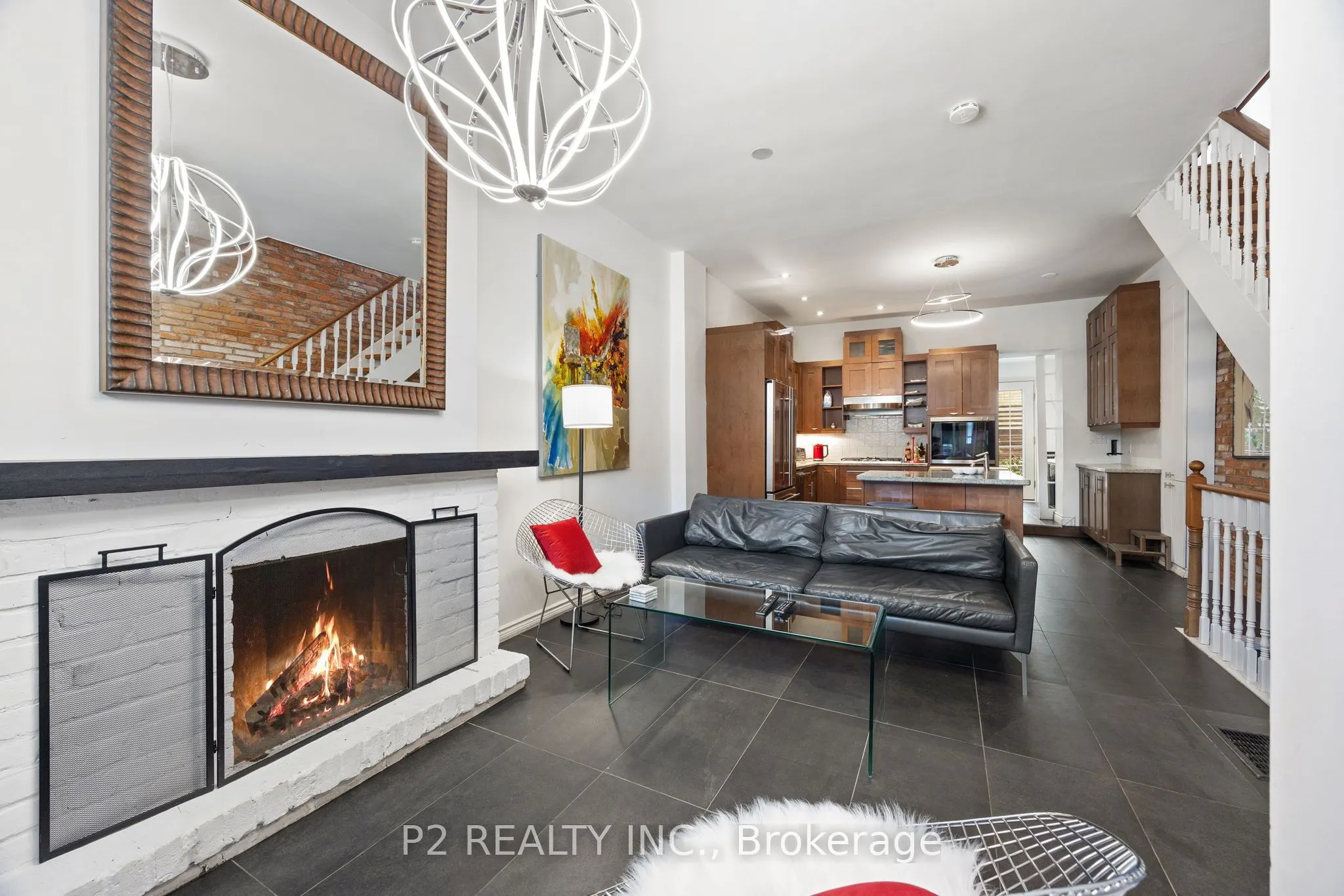 84 London Street, #206