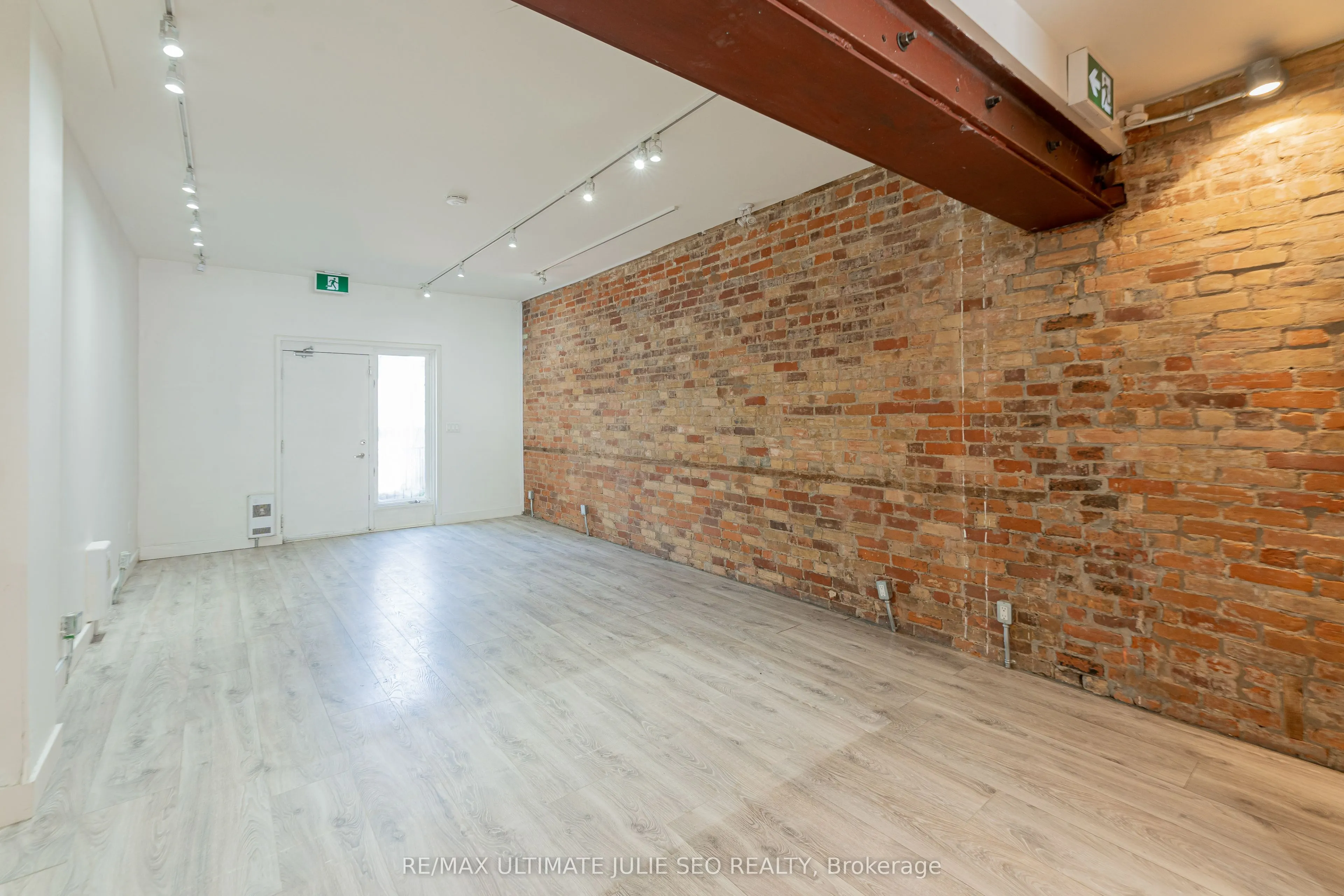 1164 Queen Street W
