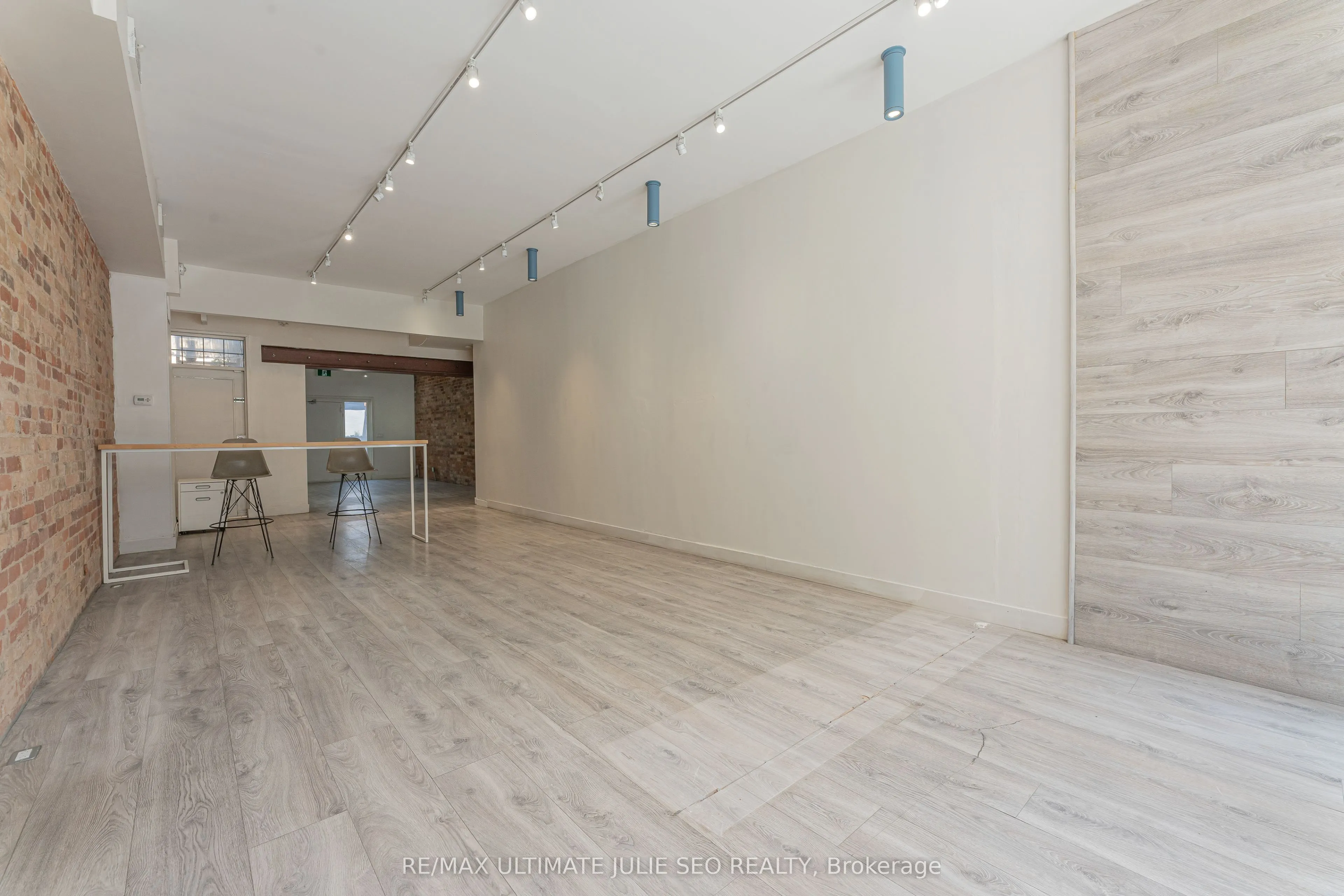 1164 Queen Street W