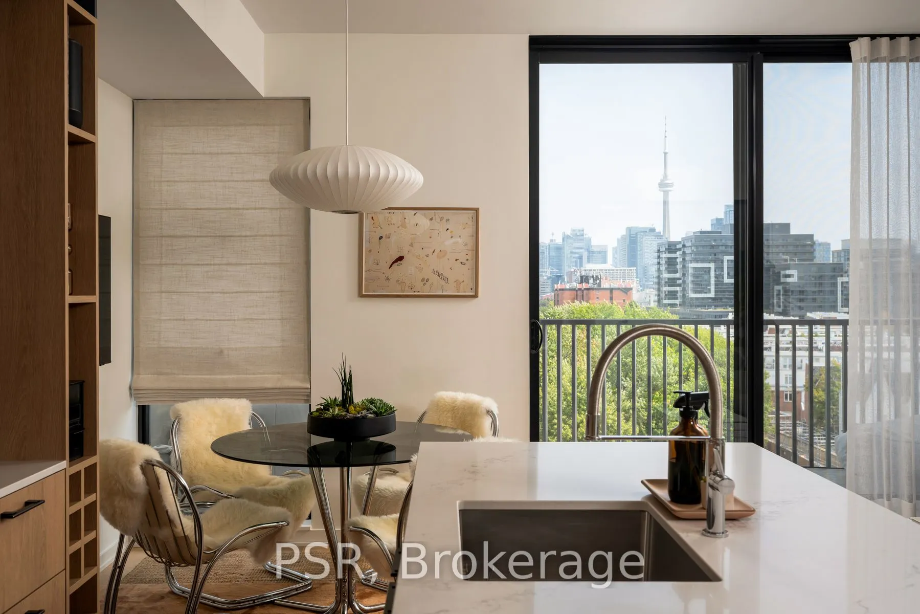 41 Dovercourt Road, #704