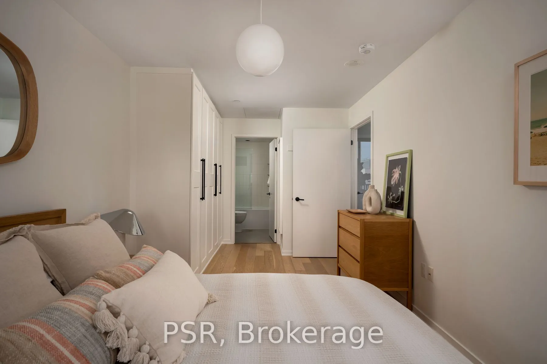 41 Dovercourt Road, #704