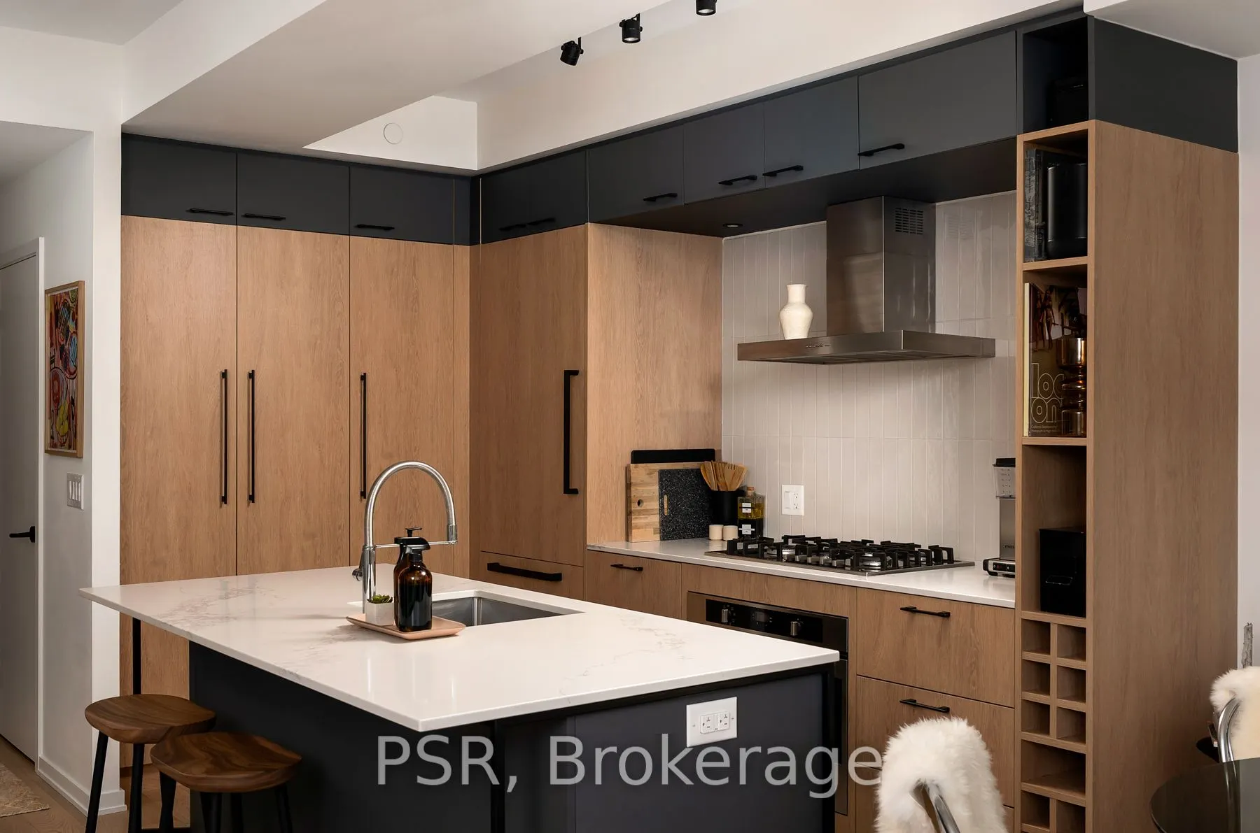 41 Dovercourt Road, #704
