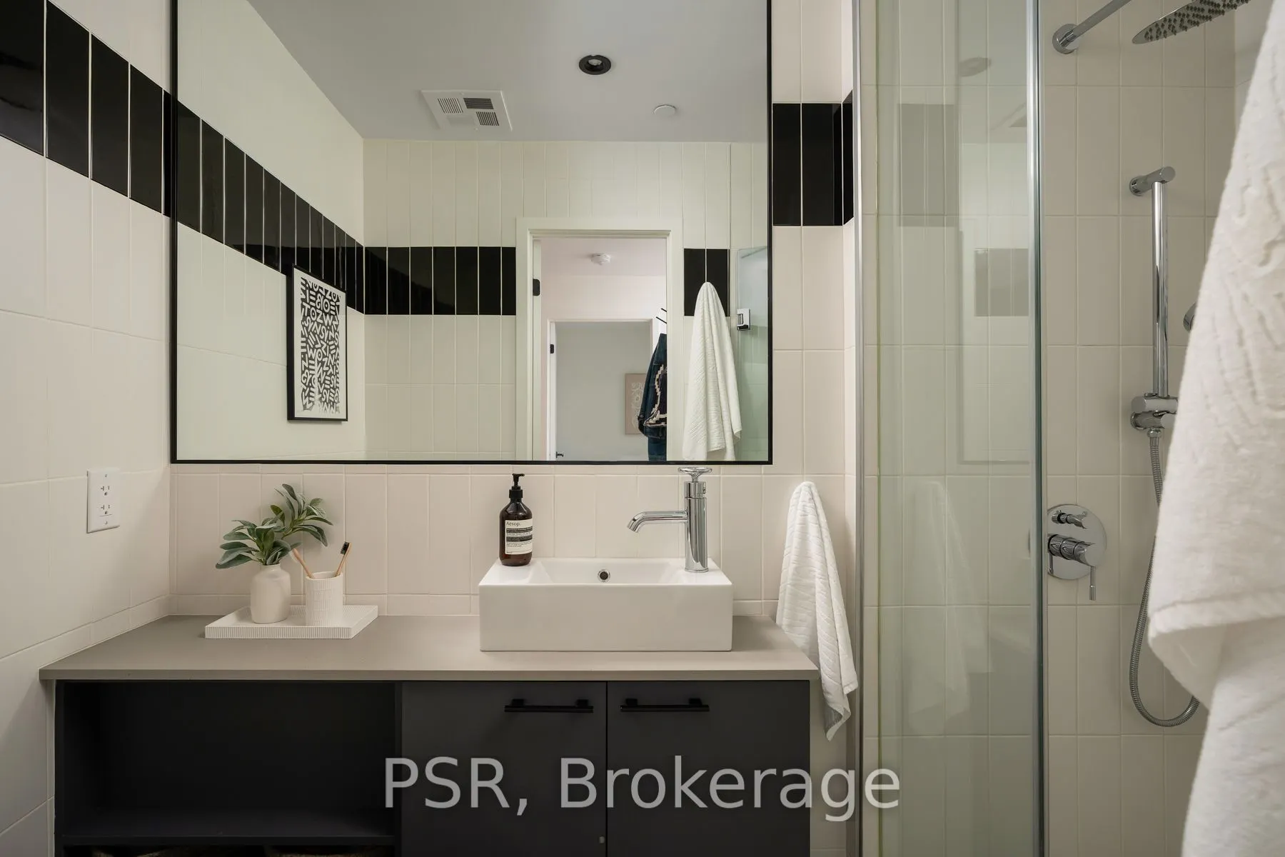 41 Dovercourt Road, #704