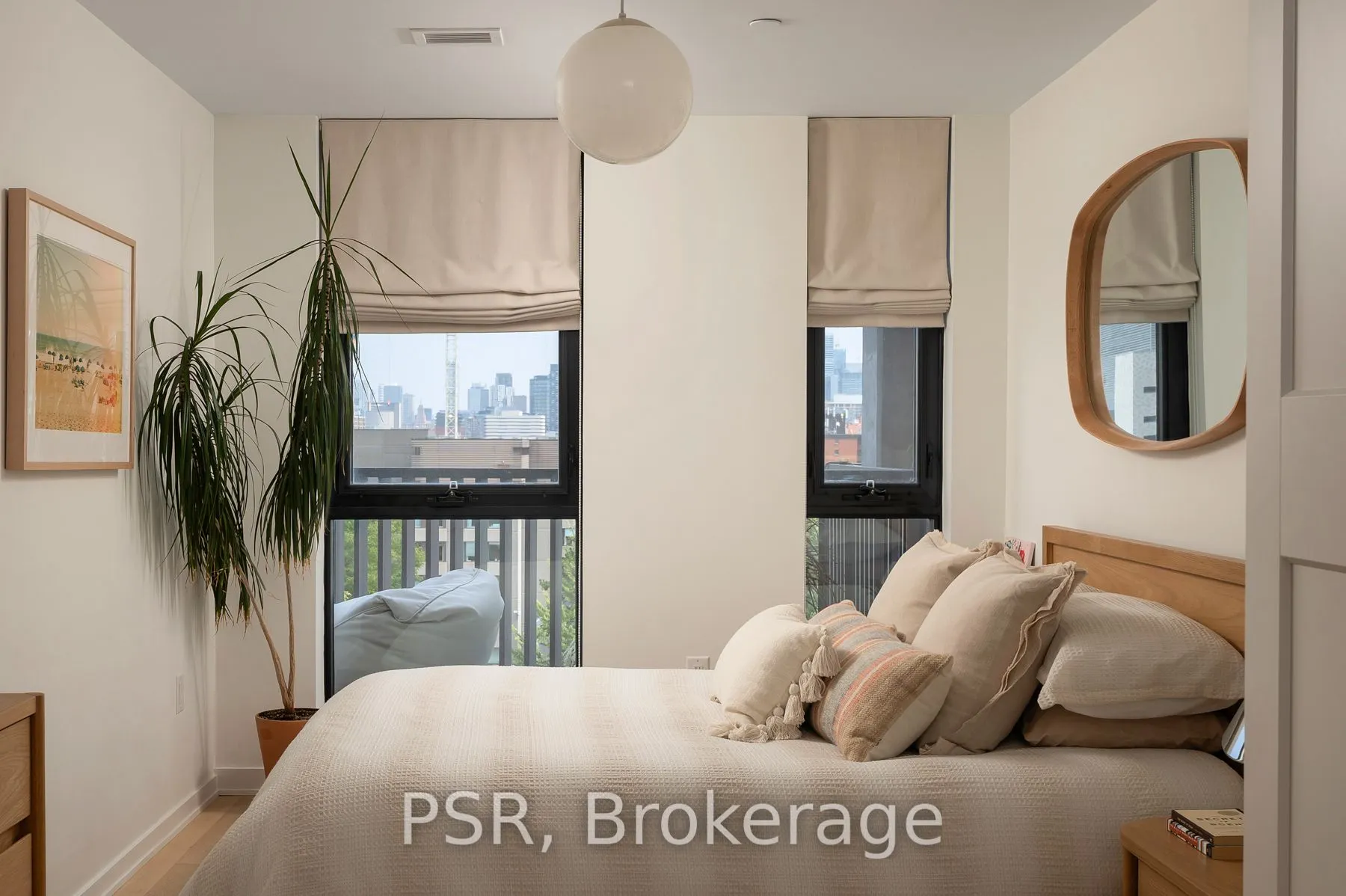 41 Dovercourt Road, #704