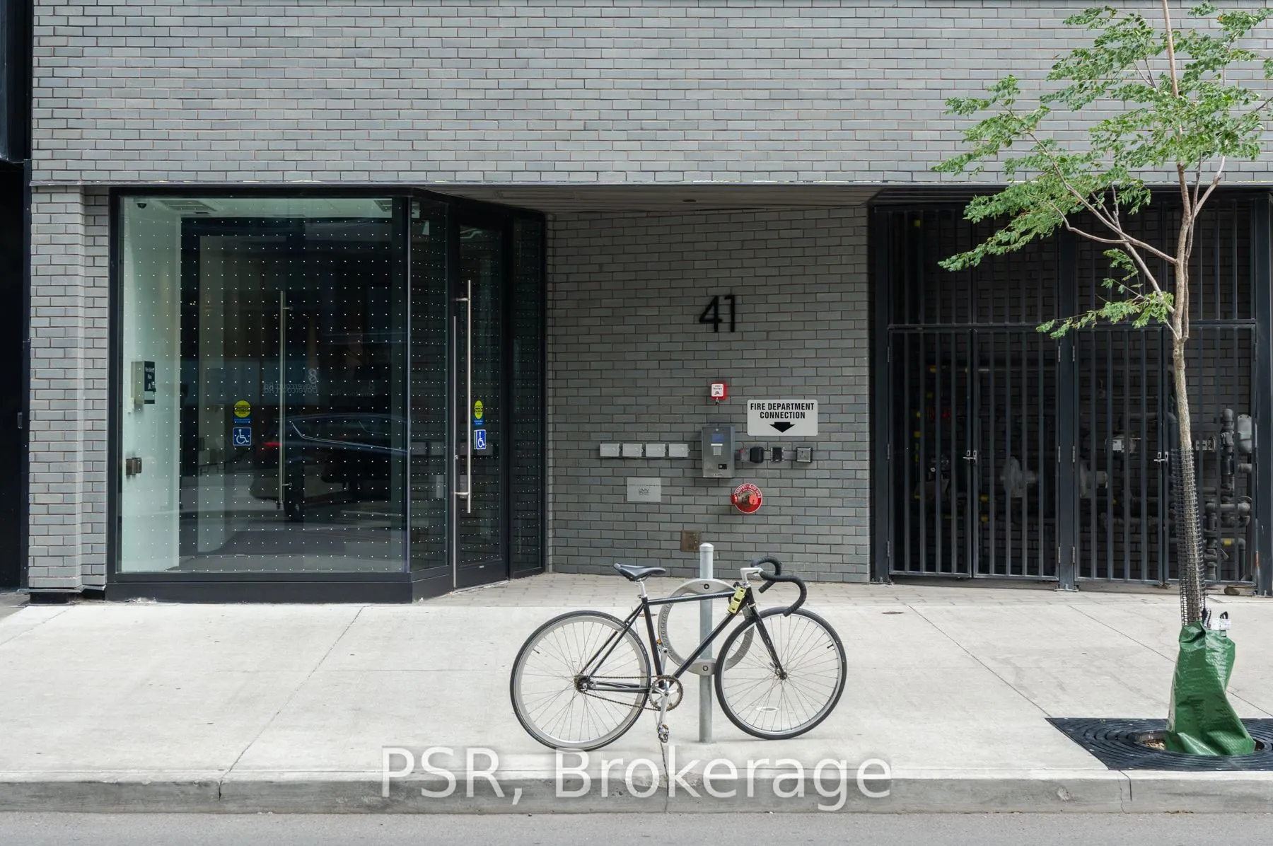 41 Dovercourt Road, #704