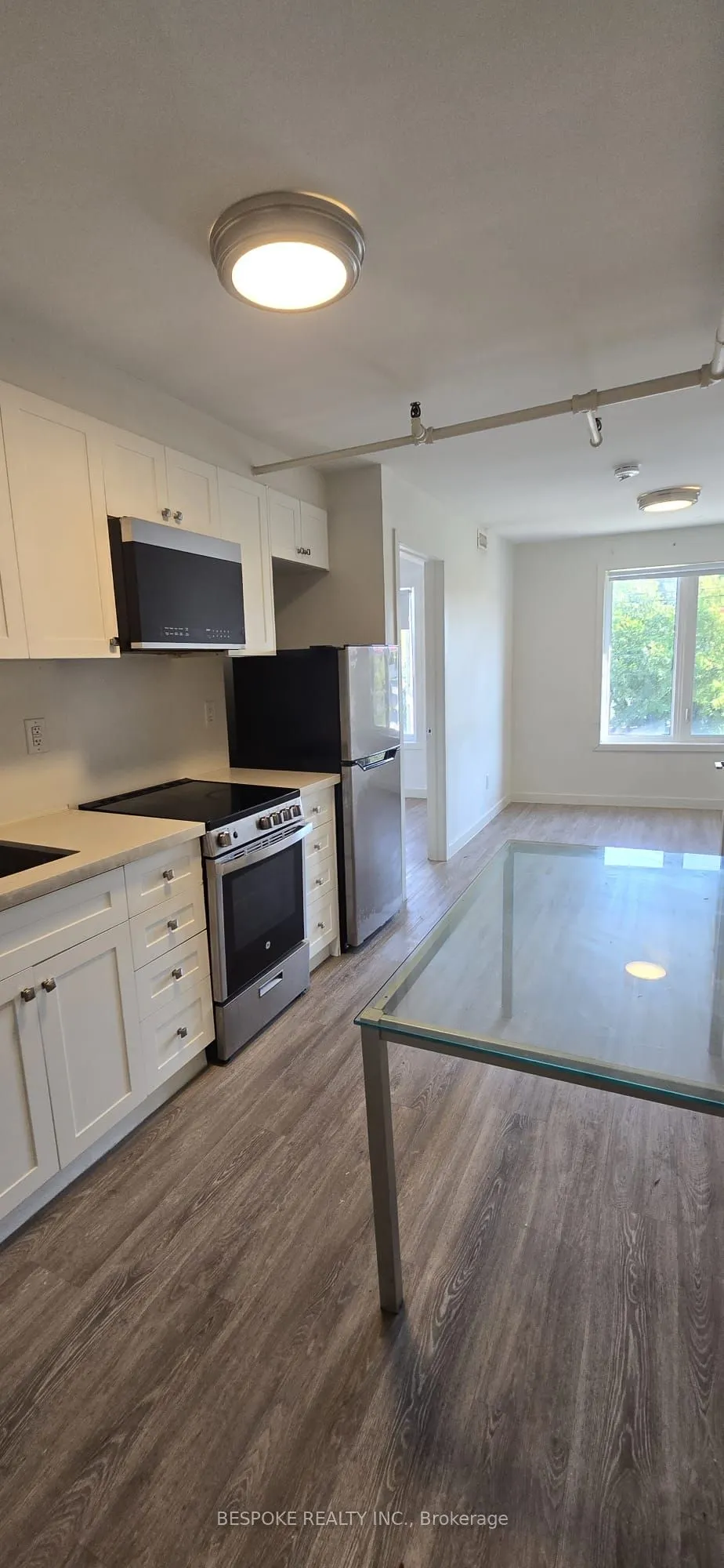288 EGLINTON Avenue W, #2
