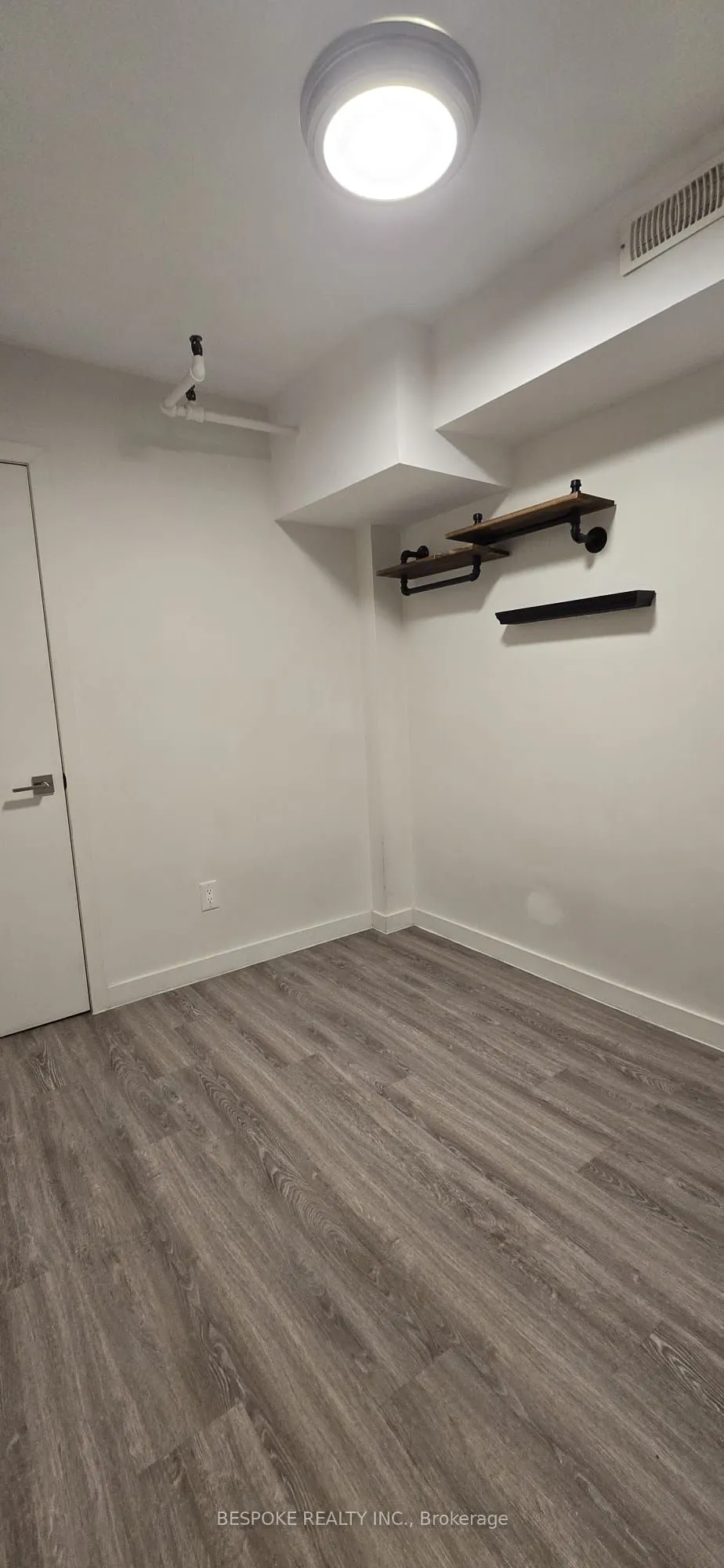 288 EGLINTON Avenue W, #2