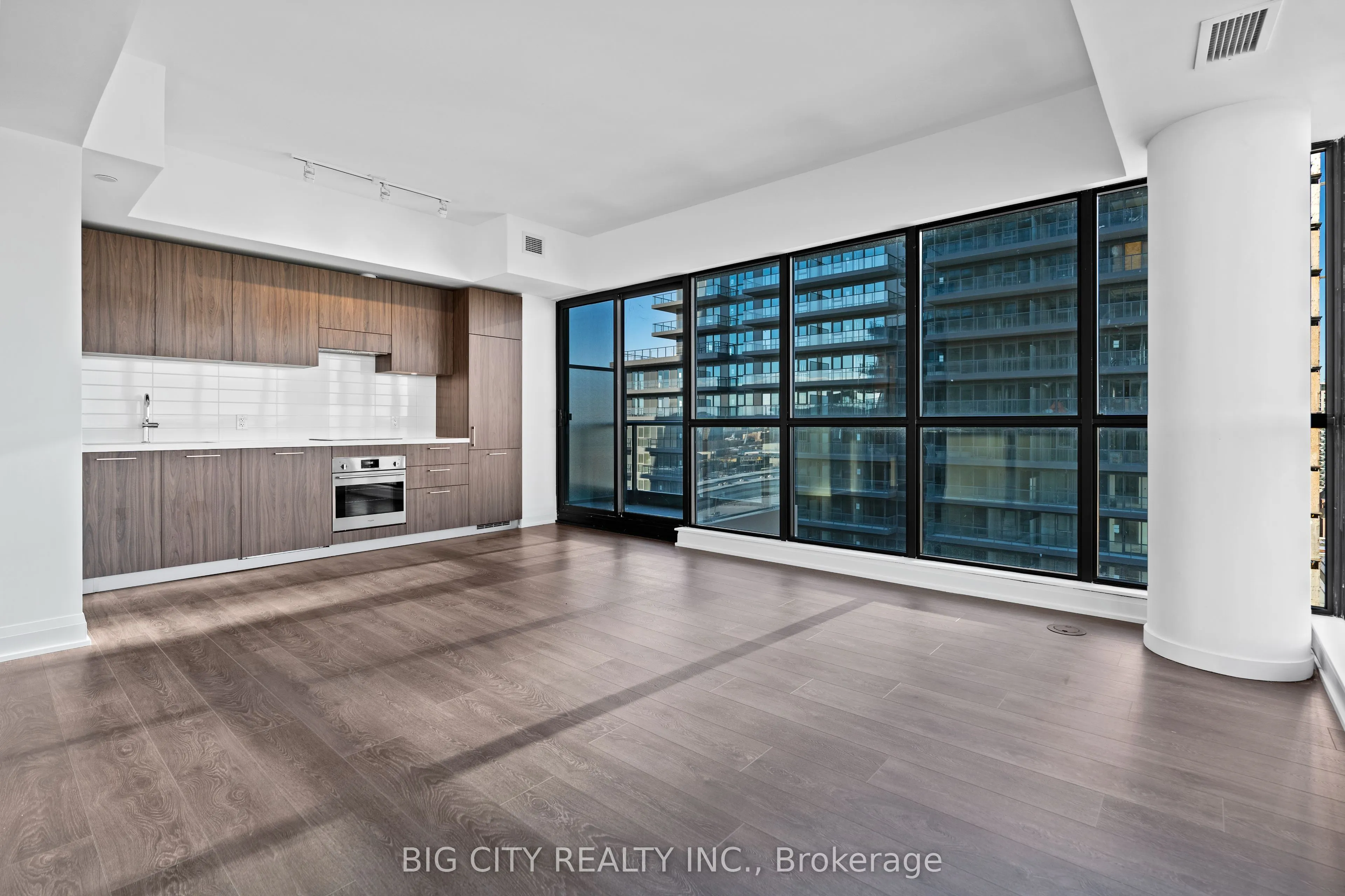 33 Frederick Todd Way, #1112