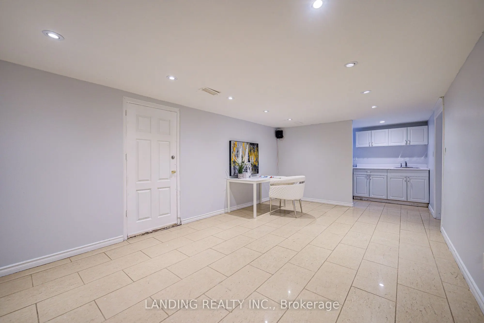 61 Kingslake Road