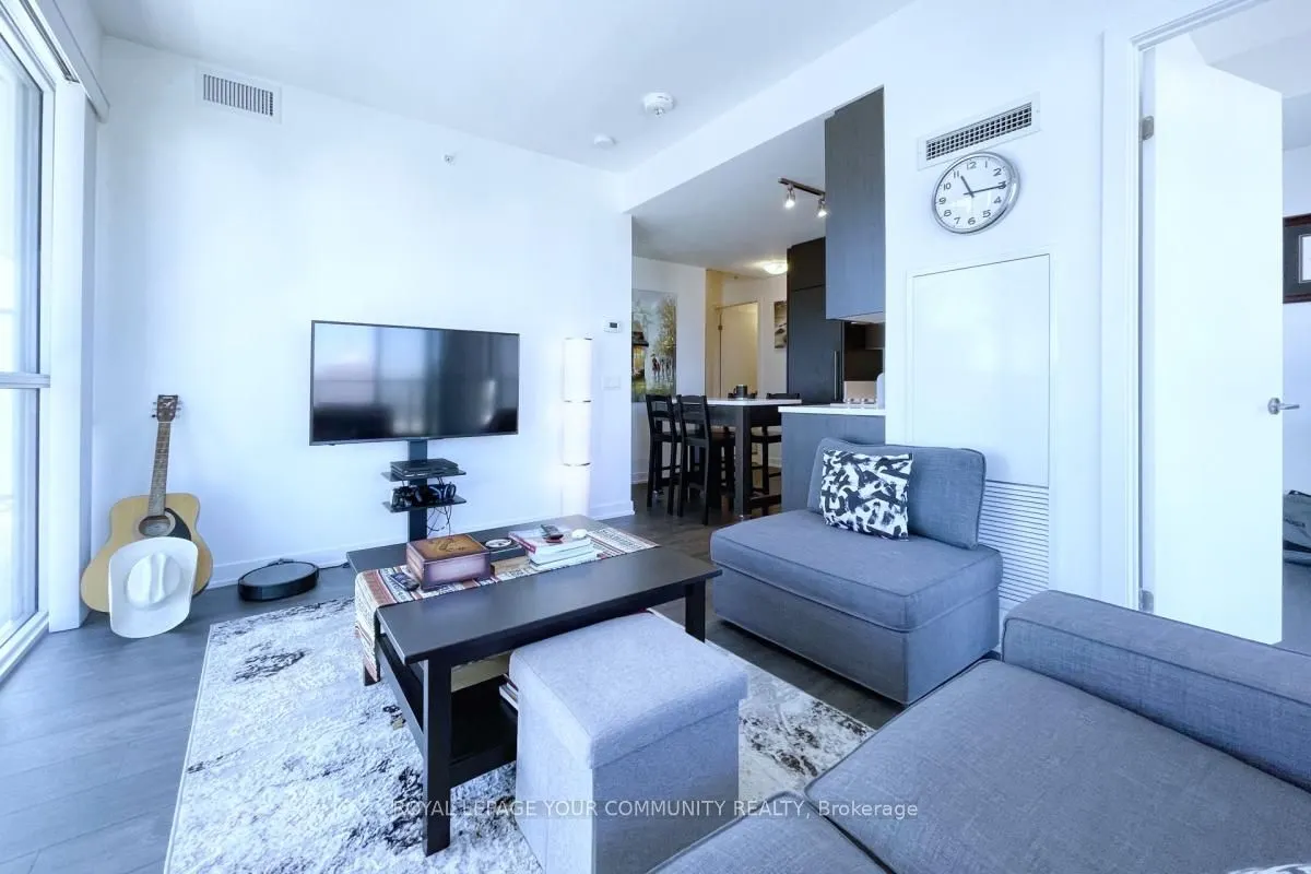 38 Iannuzzi Street, #1706