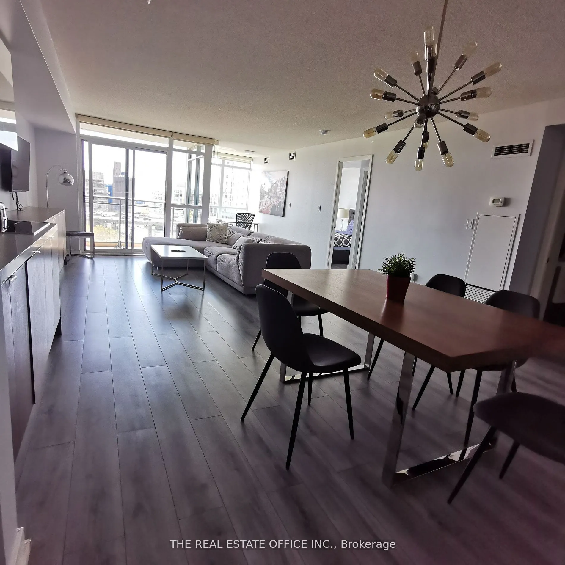 151 Dan Leckie Way, #702