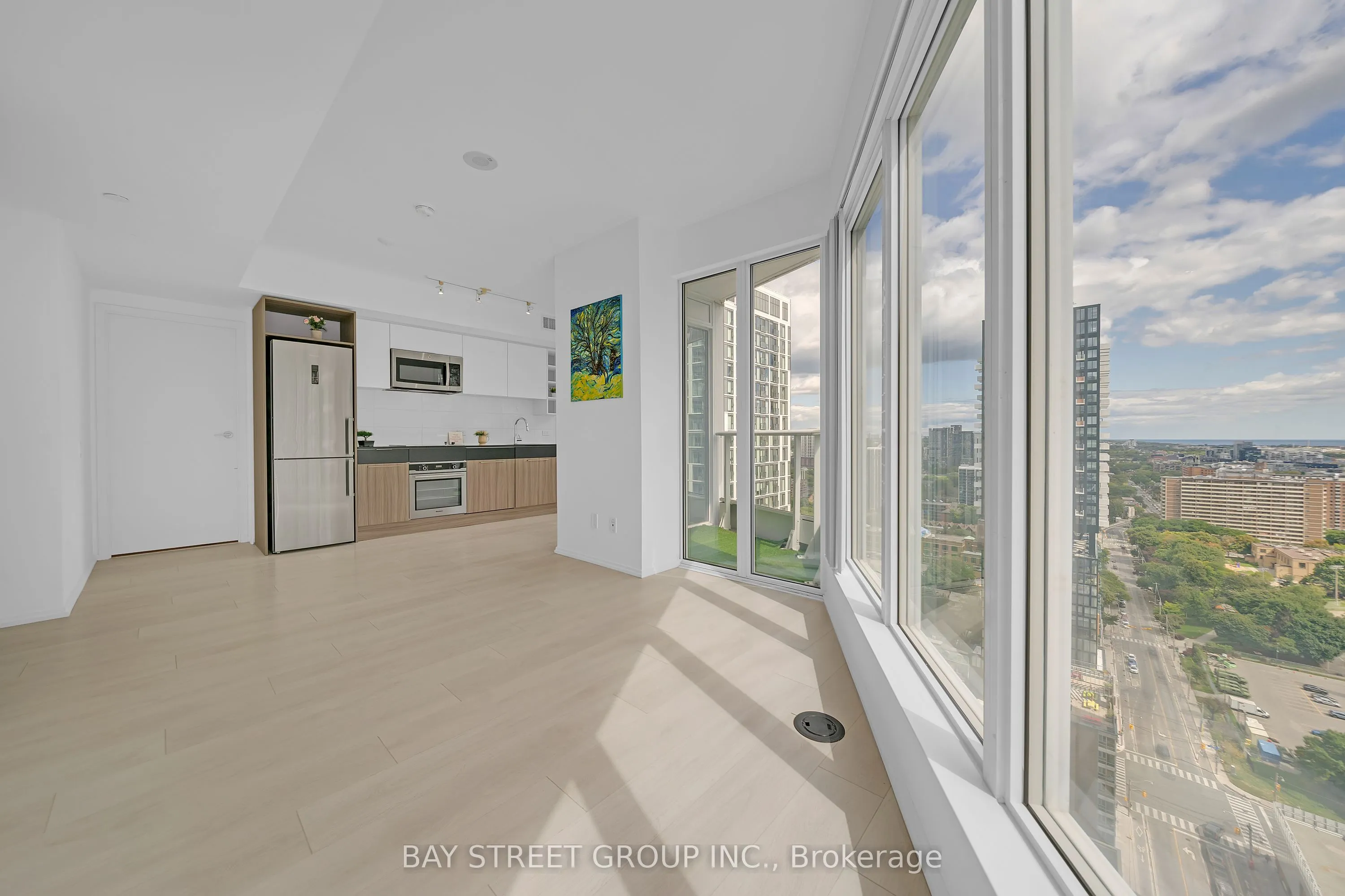 68 Shuter Street, #2802