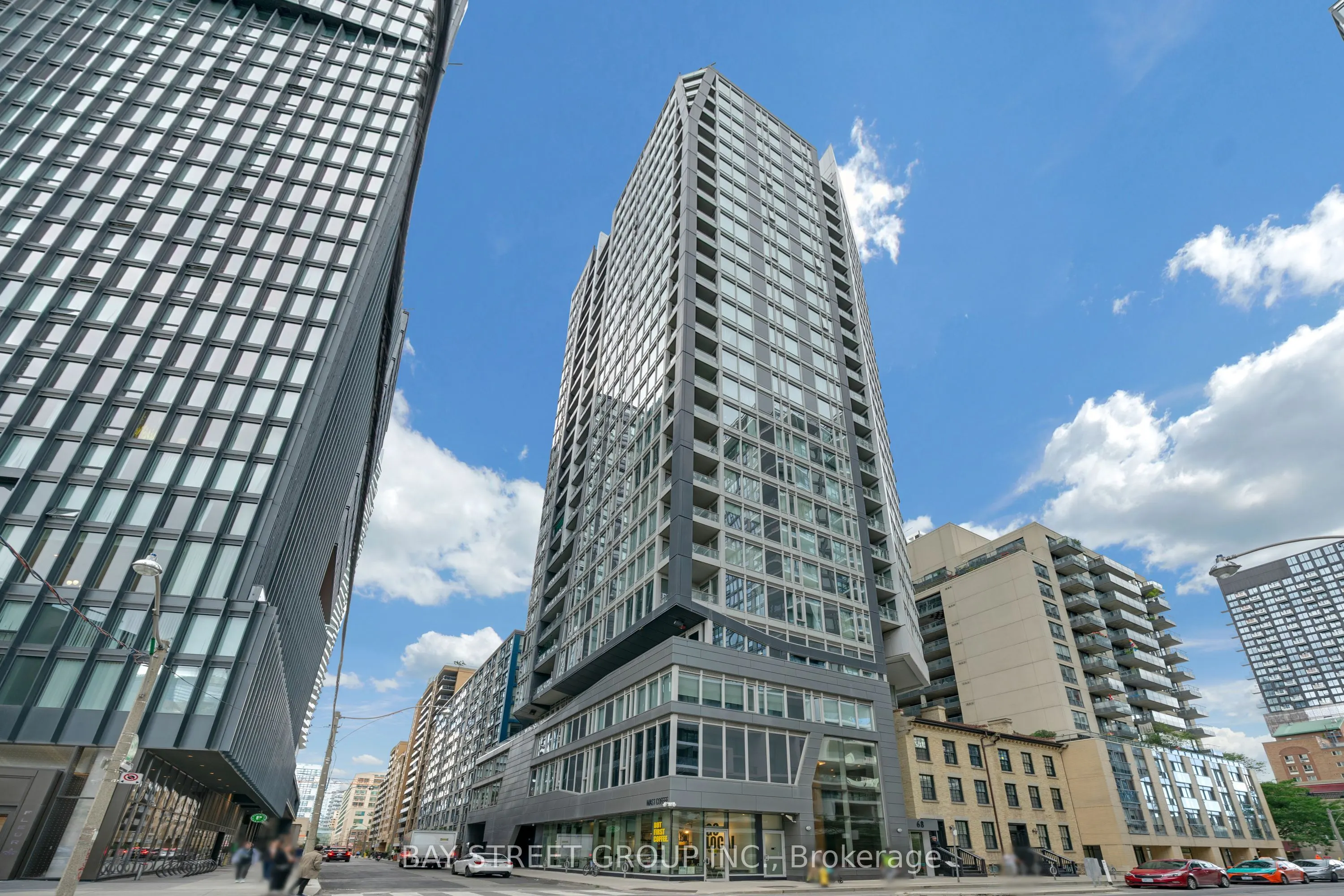 68 Shuter Street, #2802