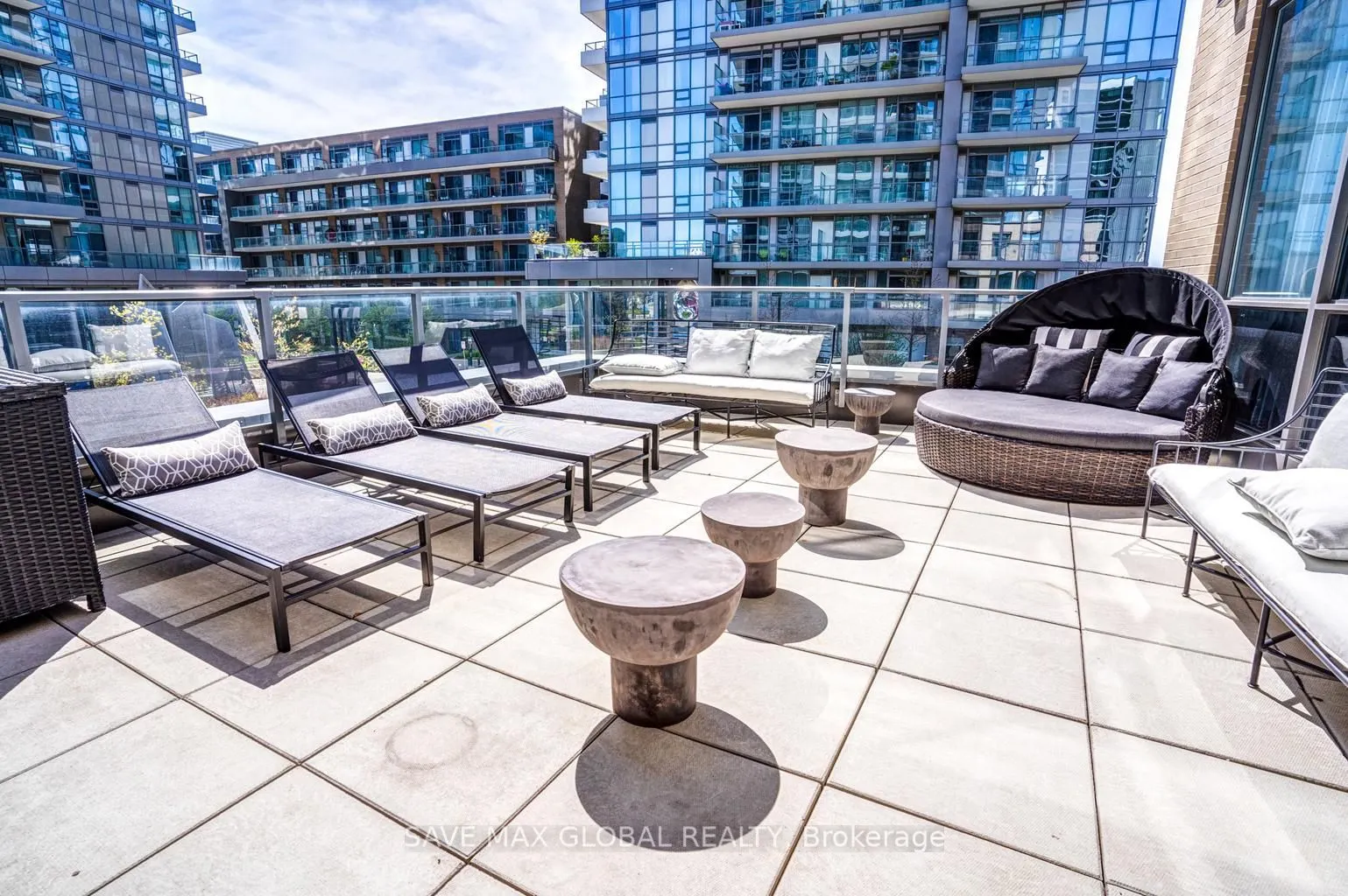 56 Forest Manor Road, #1010