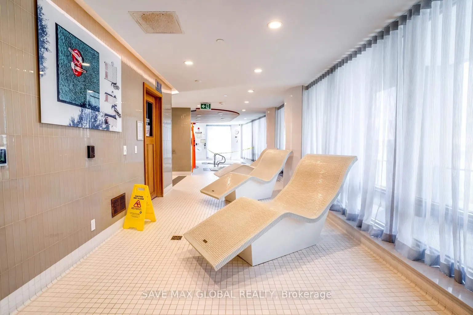 56 Forest Manor Road, #1010