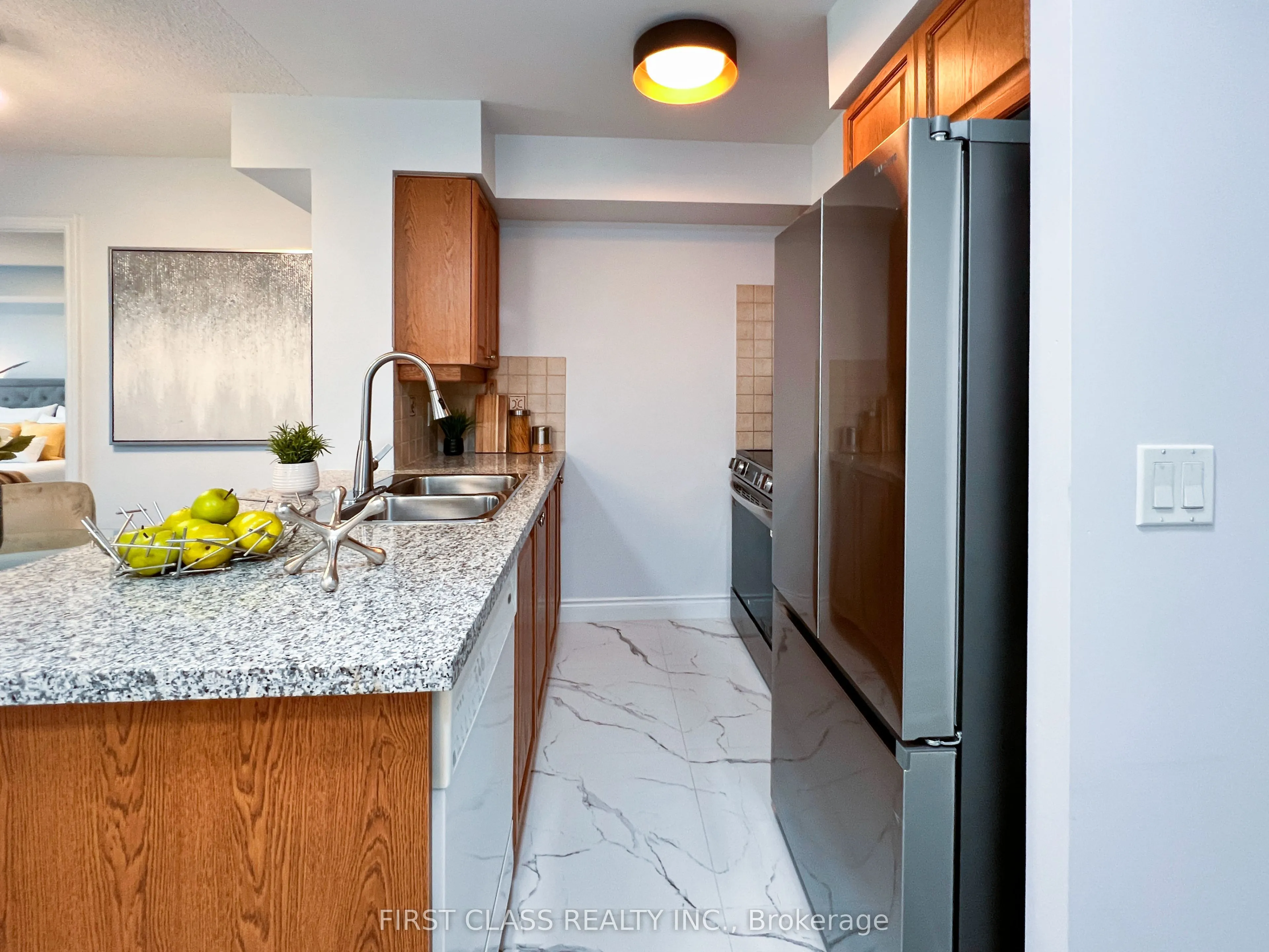 15 Greenview Avenue, #814