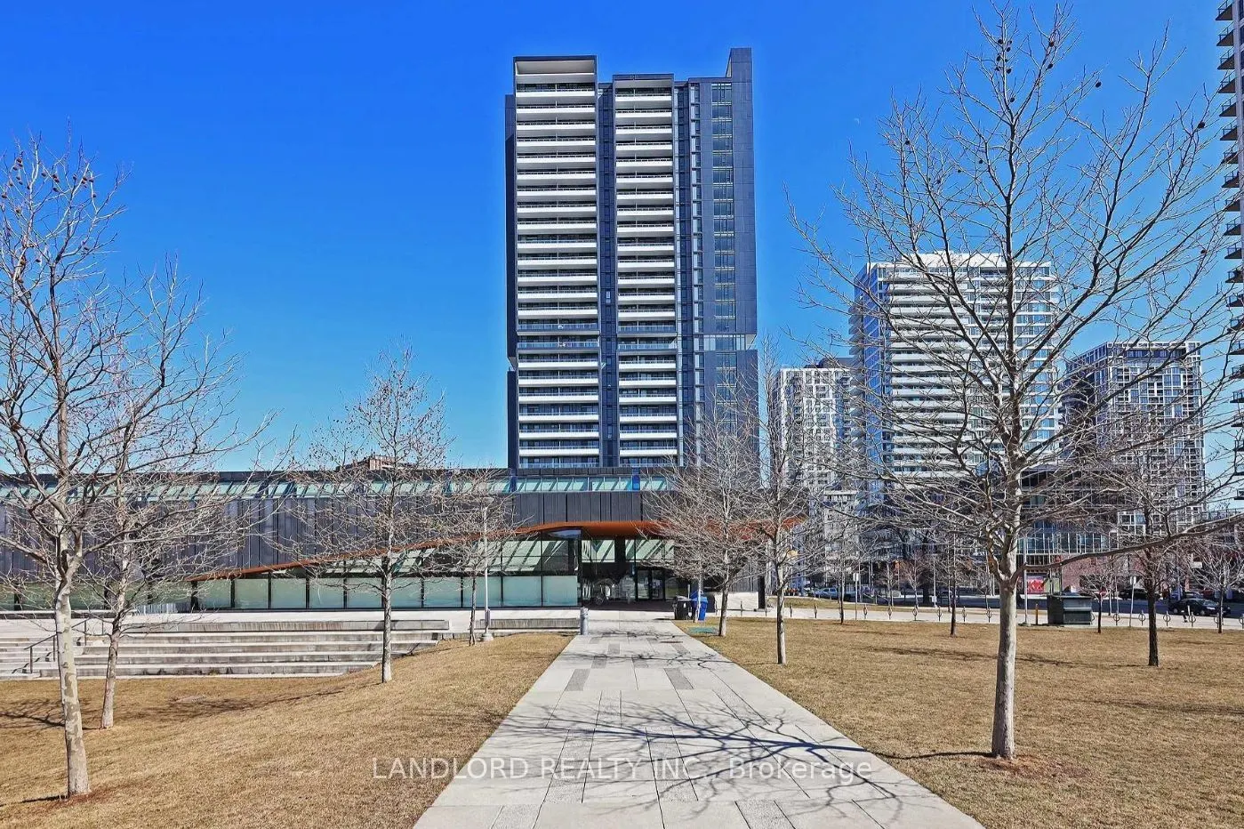 225 Sumach Street, #2809