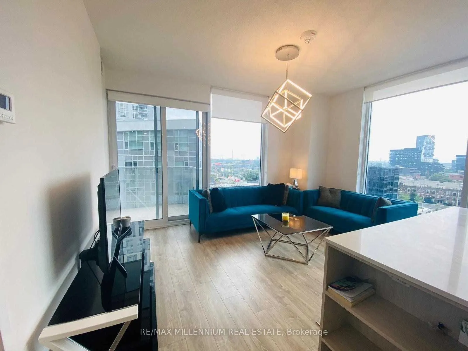 20 Tubman Avenue, #809