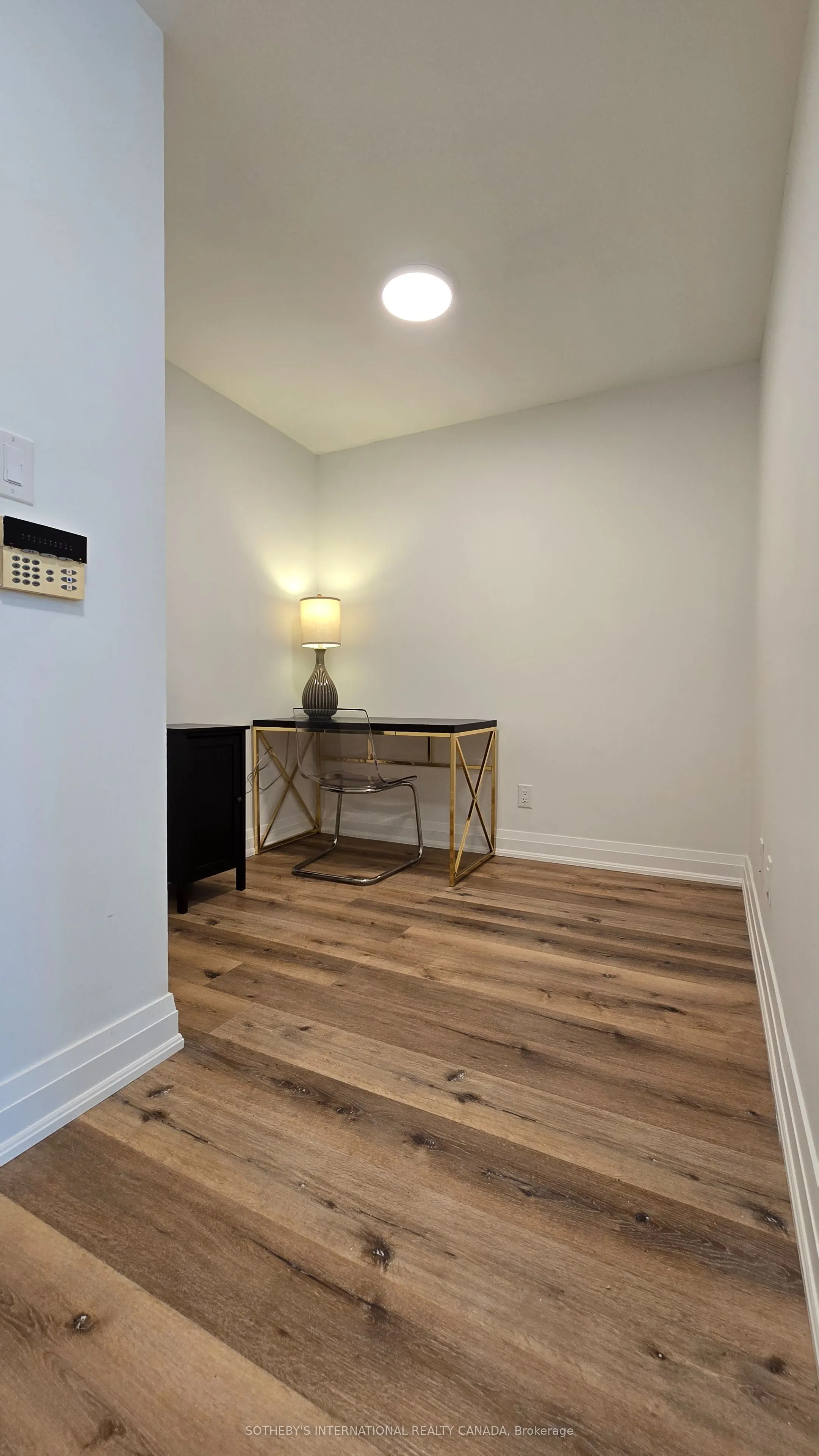 313 Richmond Street E, #560