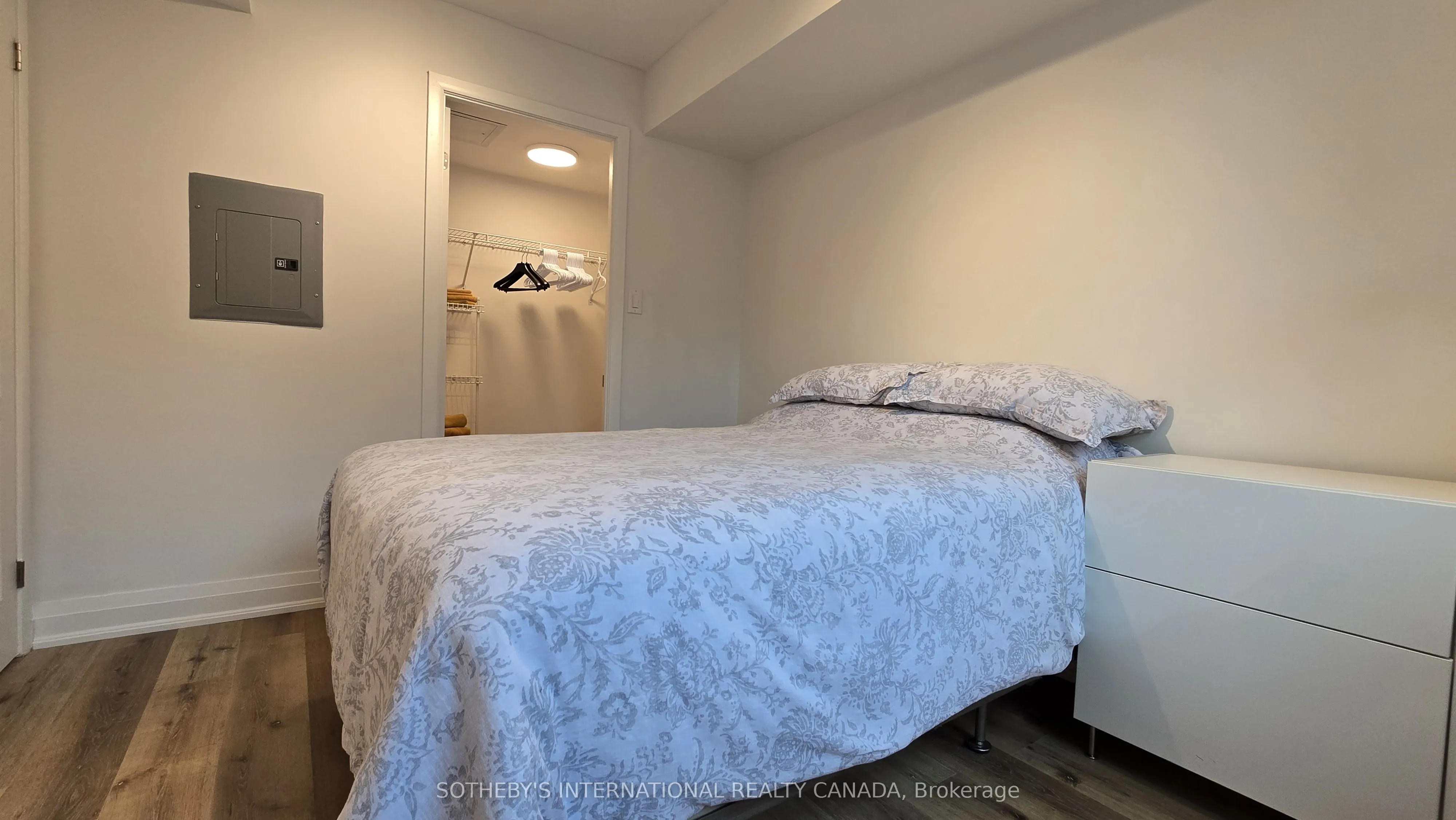 313 Richmond Street E, #560
