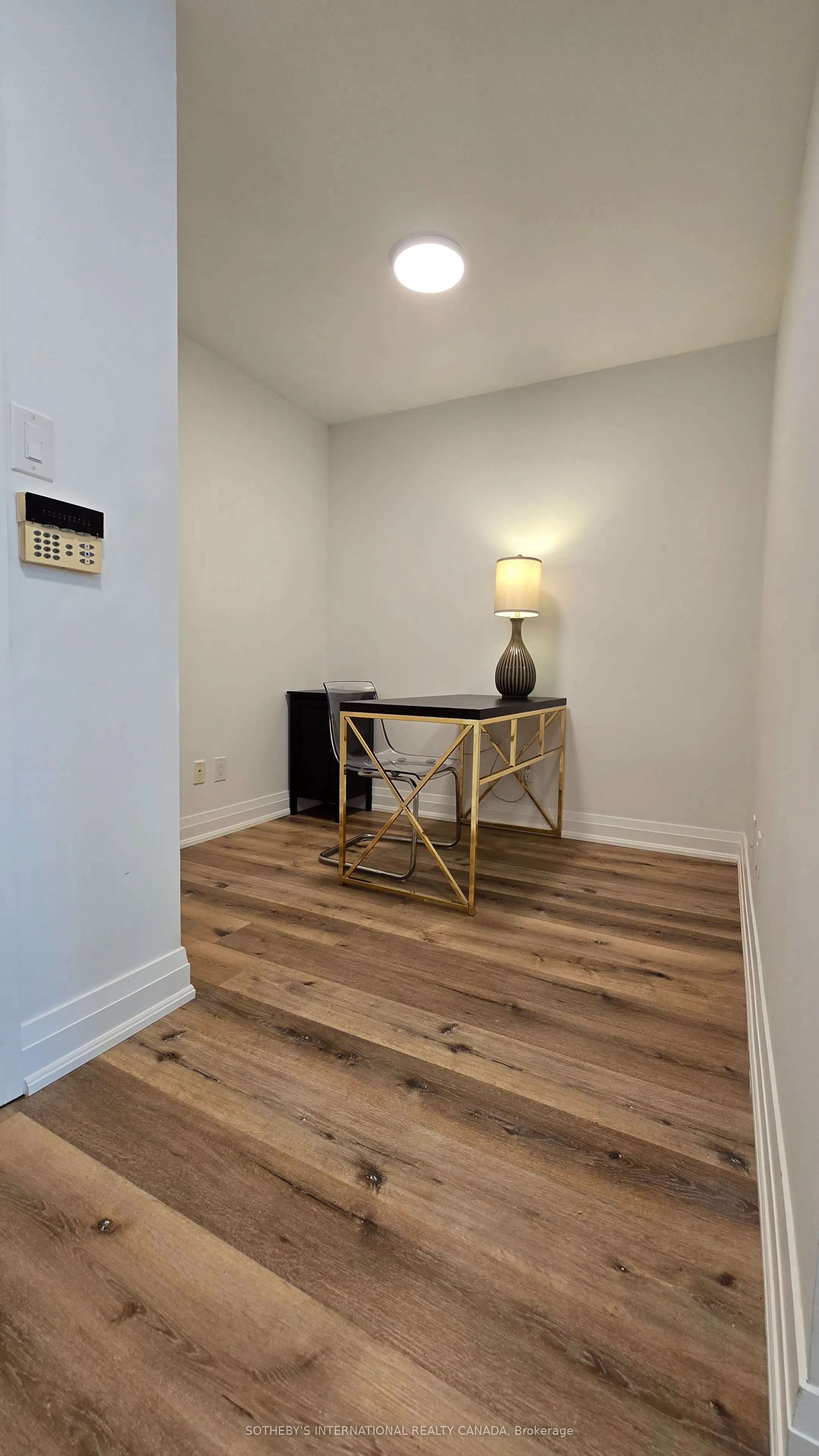 313 Richmond Street E, #560
