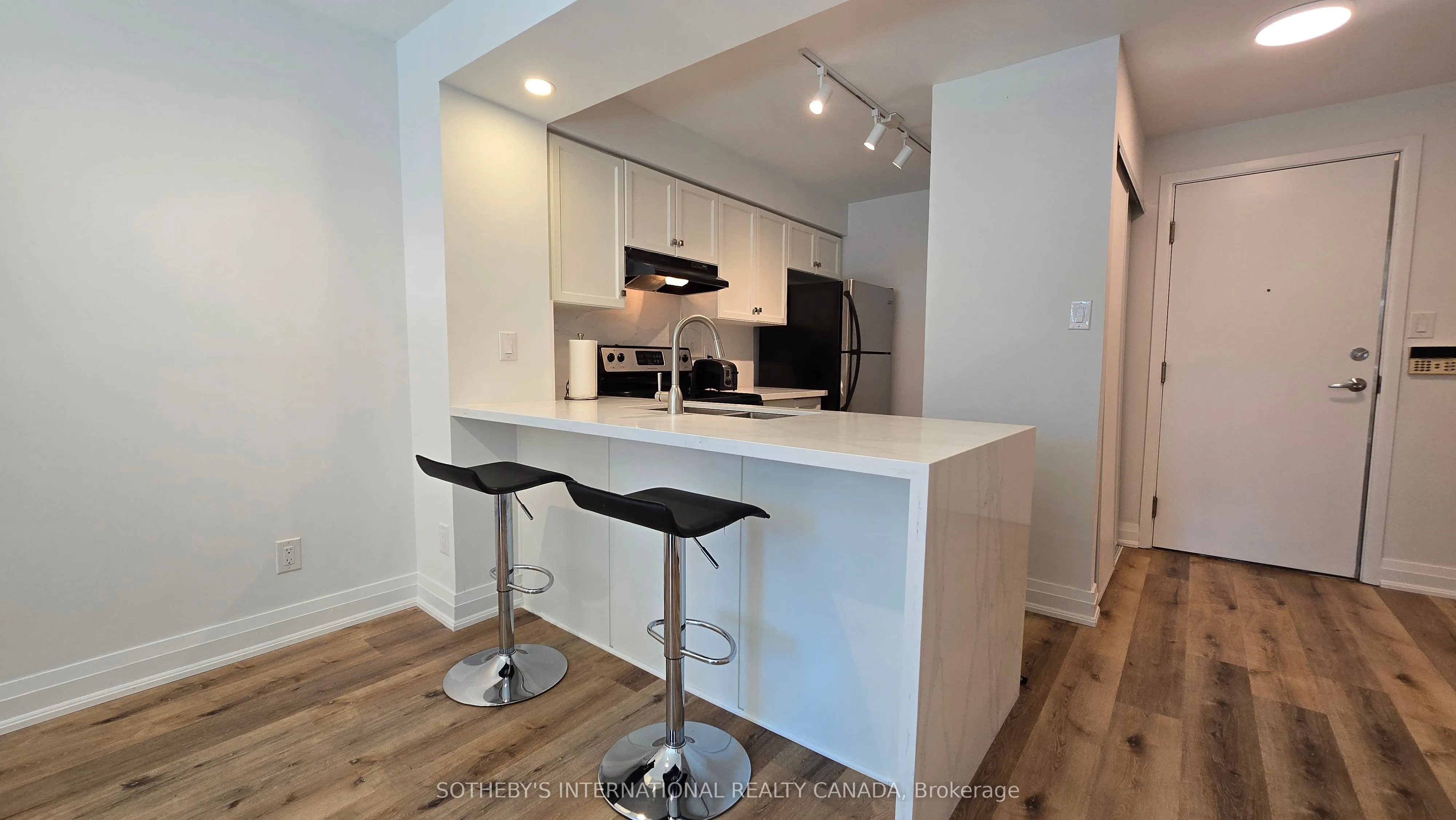 313 Richmond Street E, #560