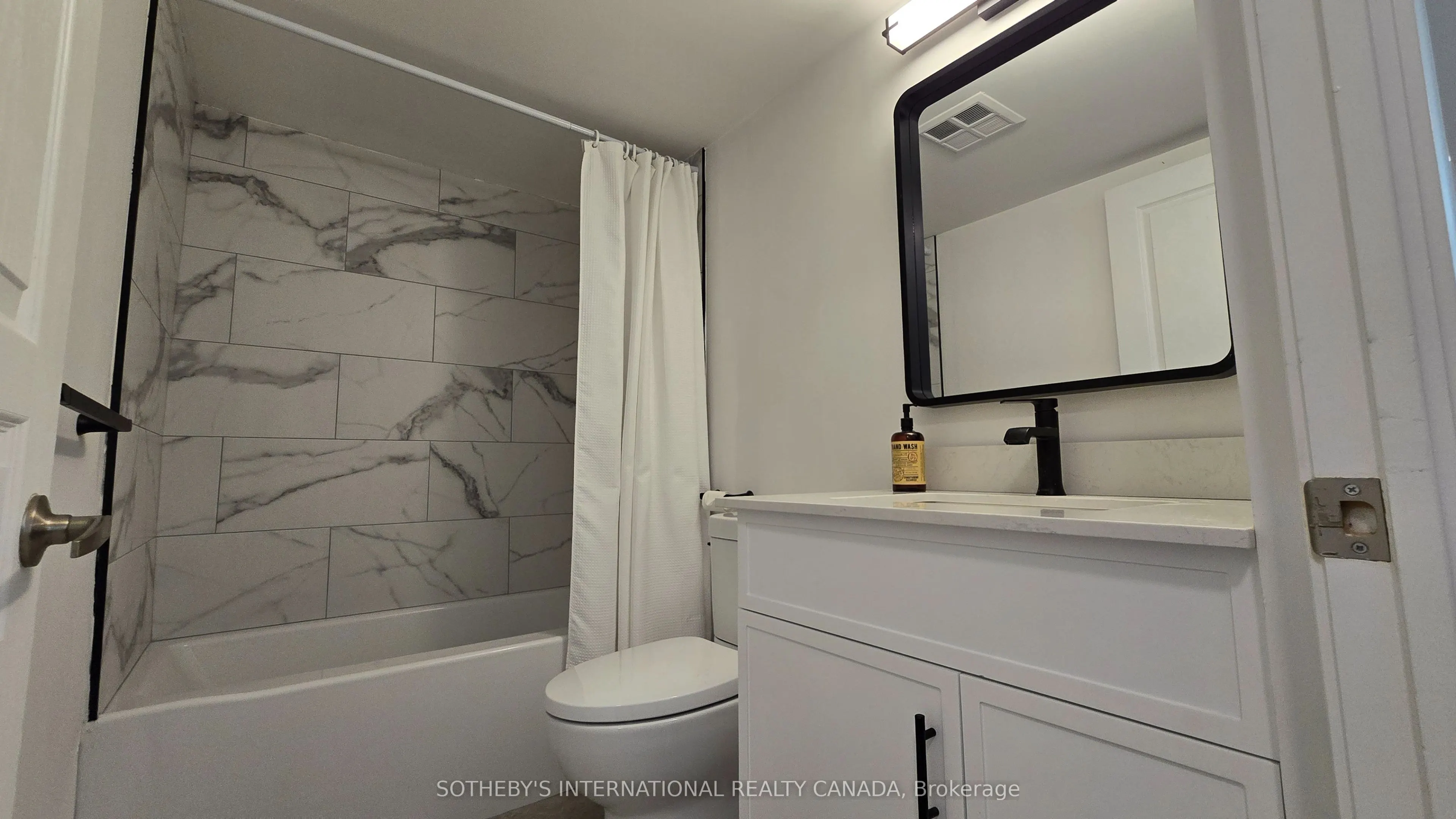313 Richmond Street E, #560